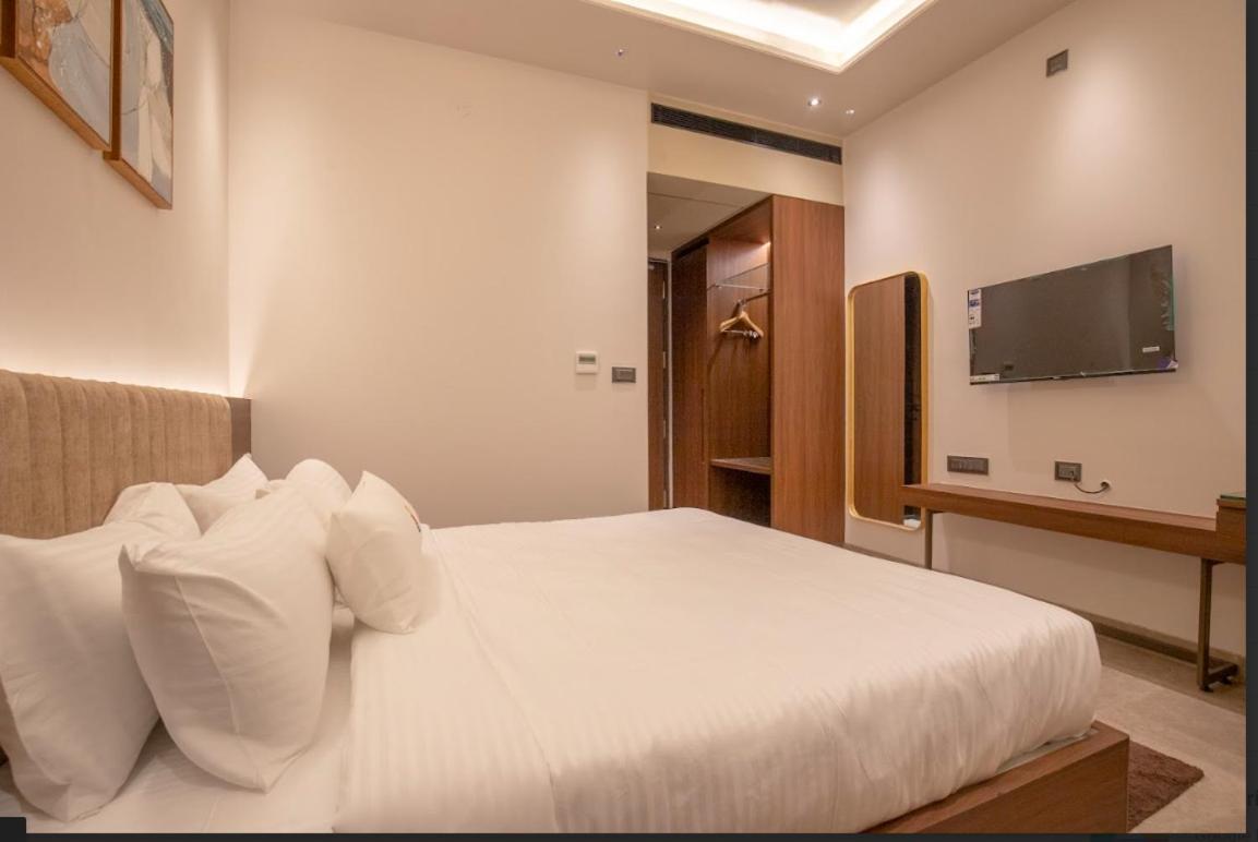 Deluxe Room - Photo 1