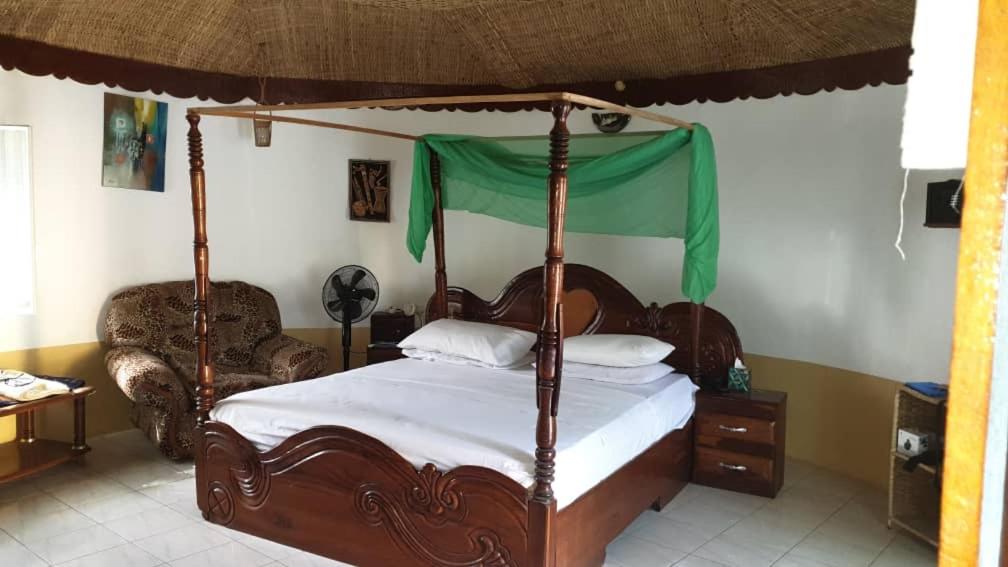 Large Double Room photo 3