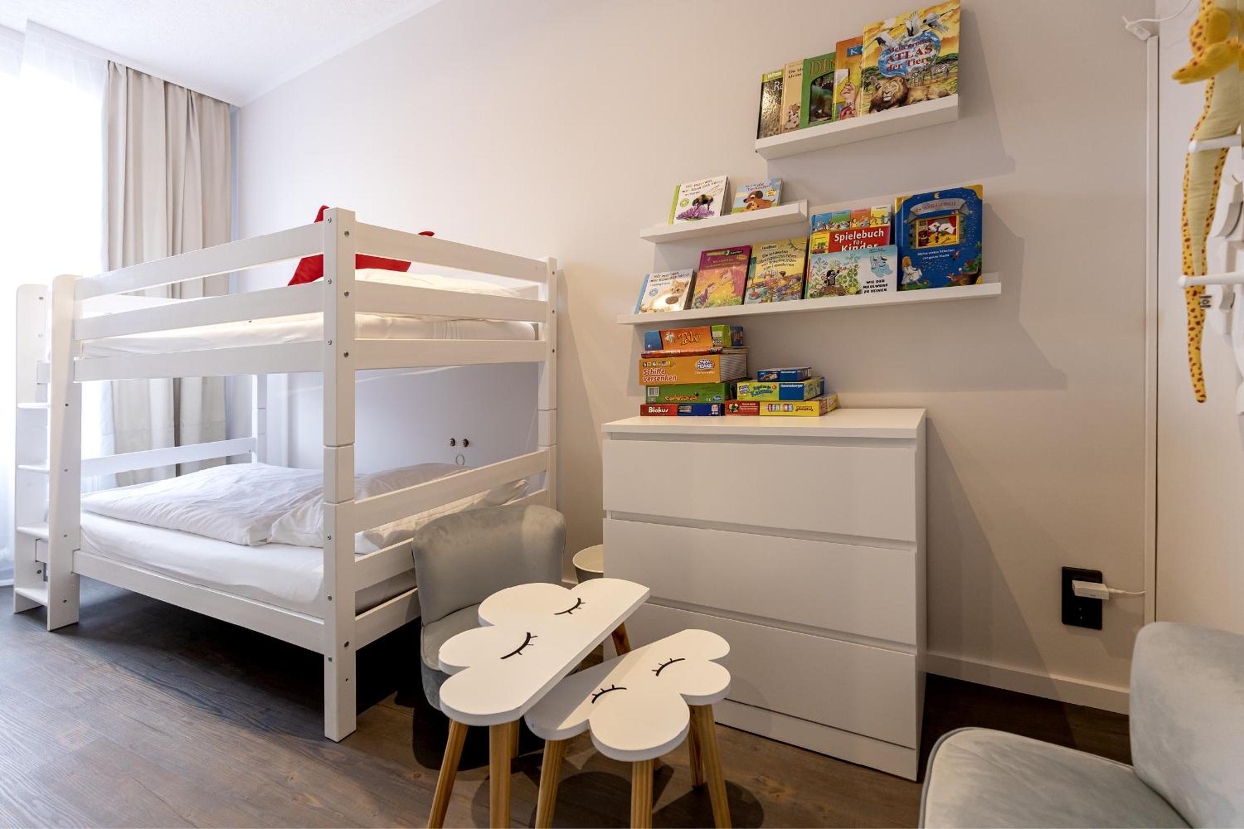 Two-Bedroom Apartment - Photo 7