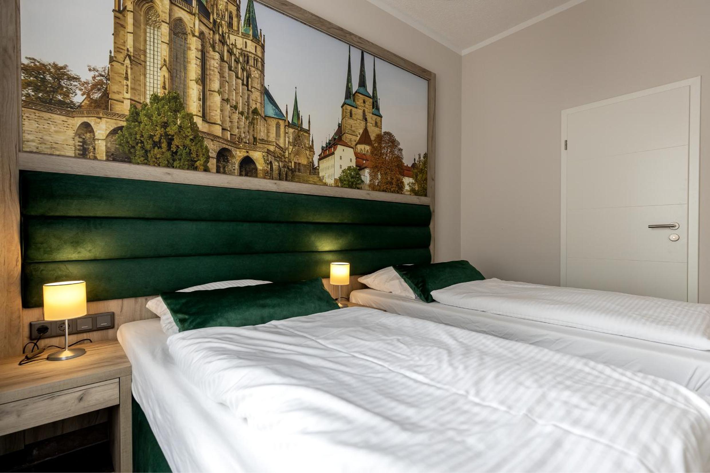 One-Bedroom Apartment - Photo 8