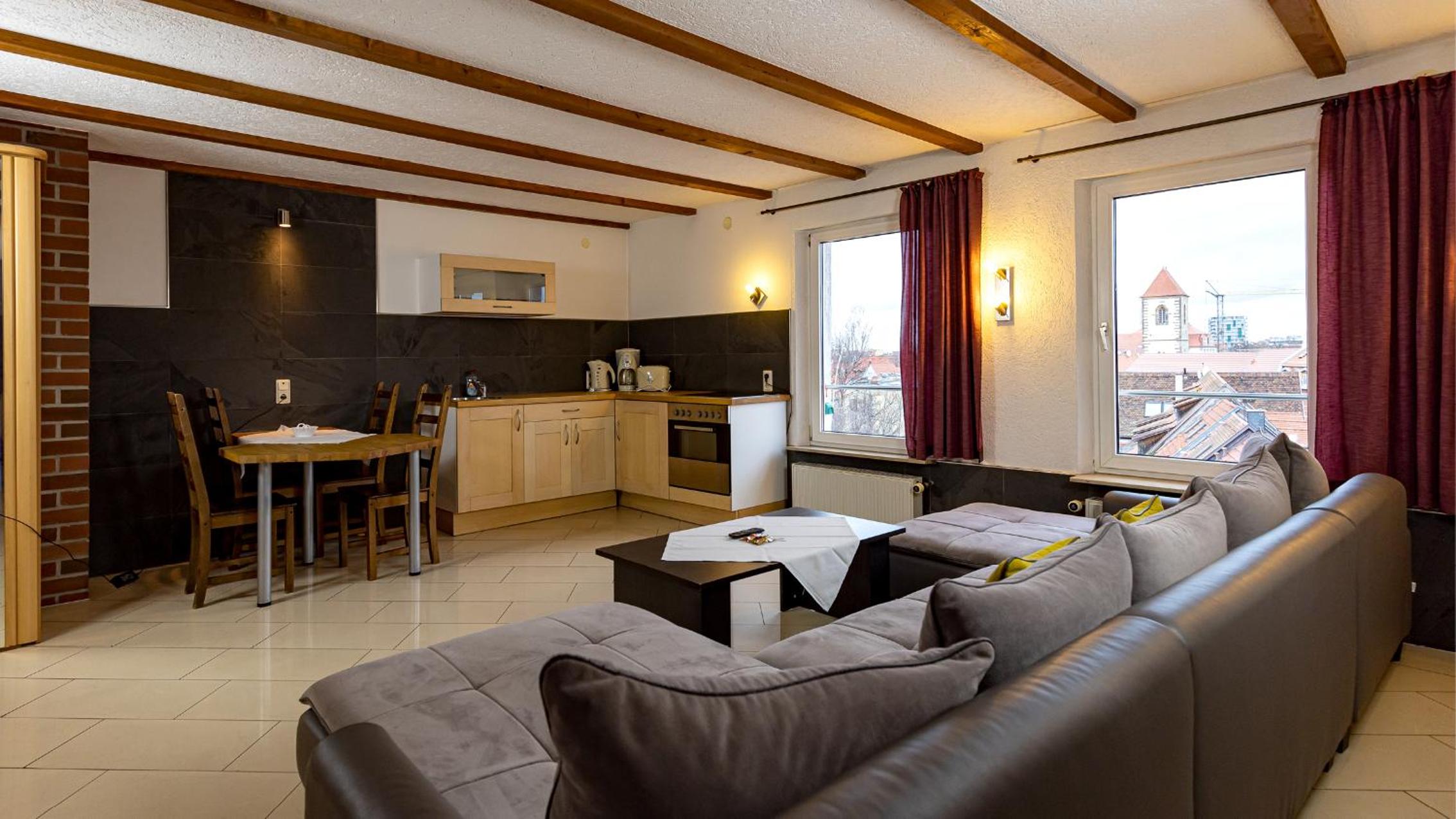 Two-Bedroom Suite - Photo 7
