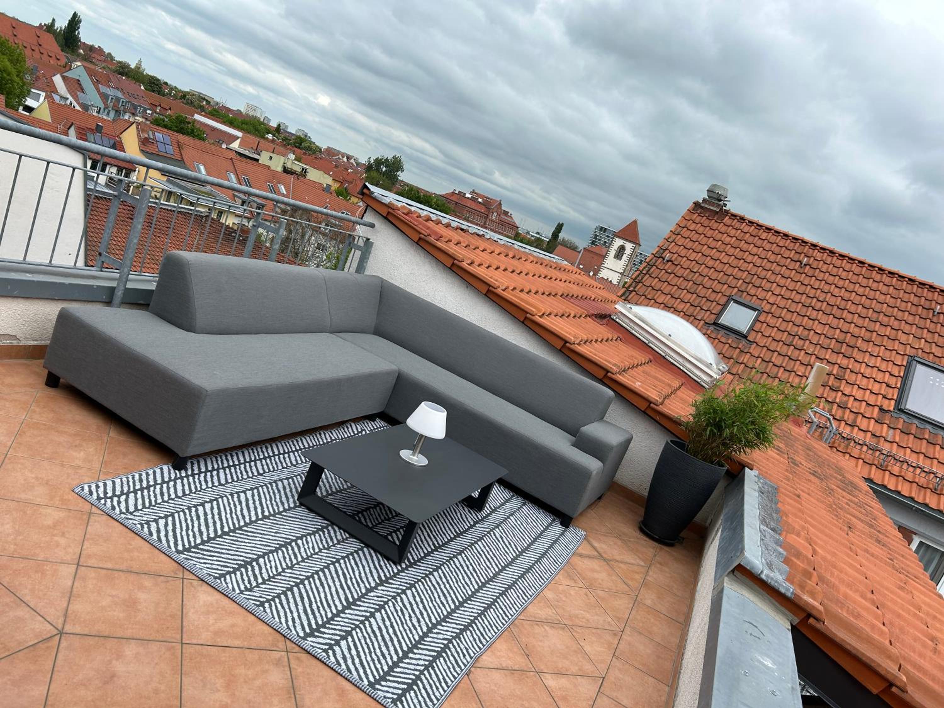 Duplex Suite - Photo 4