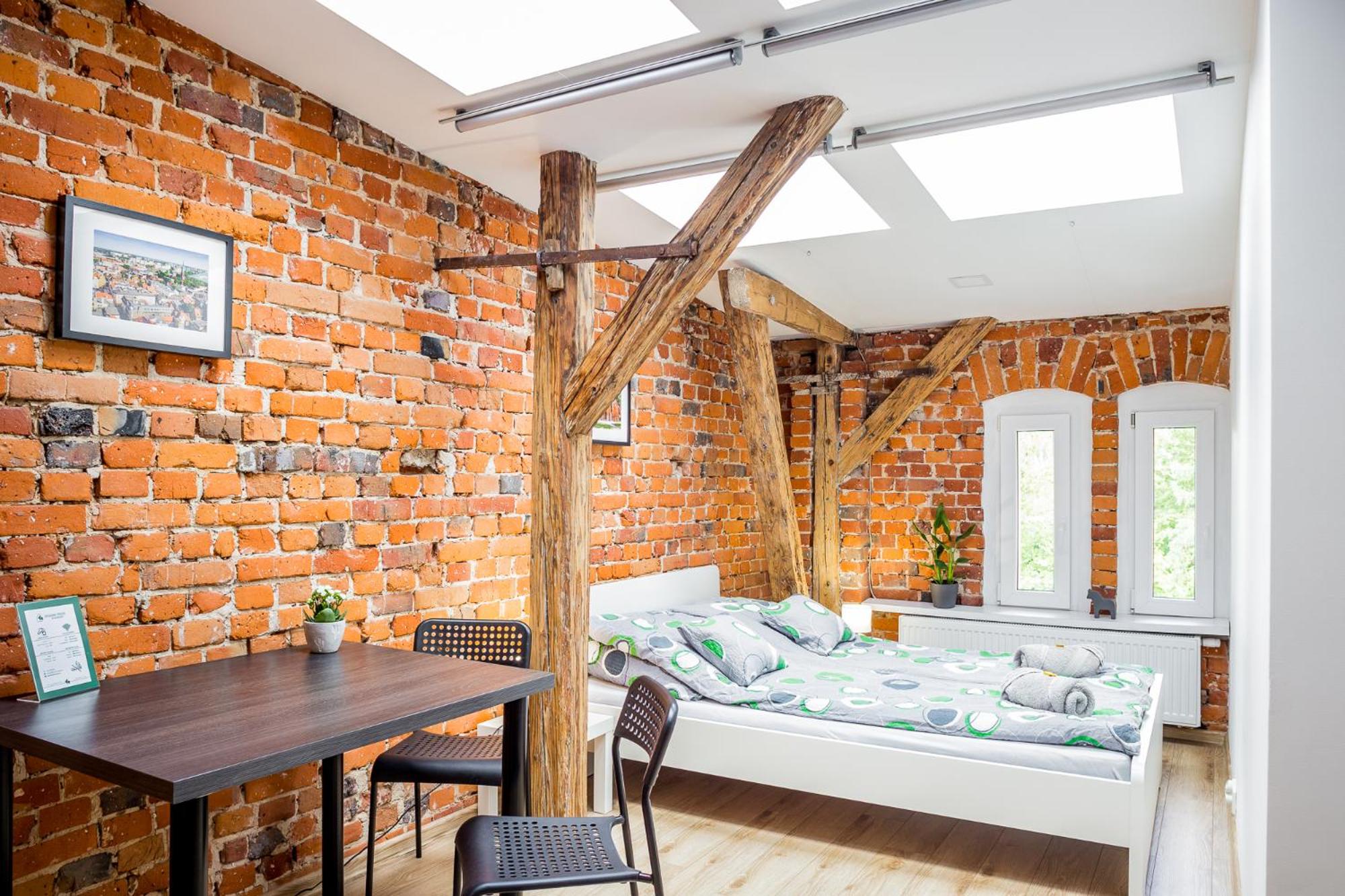 Queen Room with Shared Bathroom