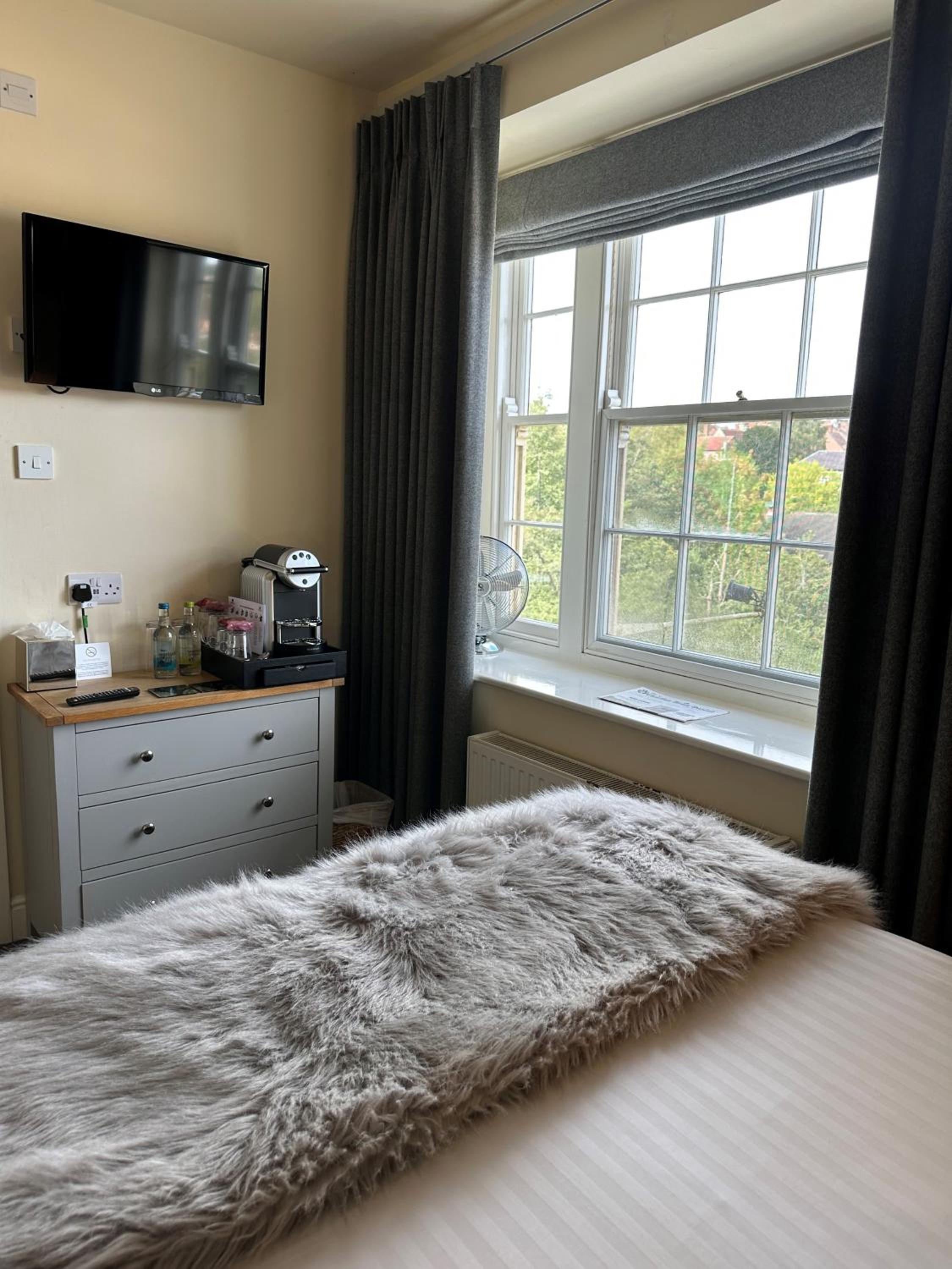 Small Double Room photo 2