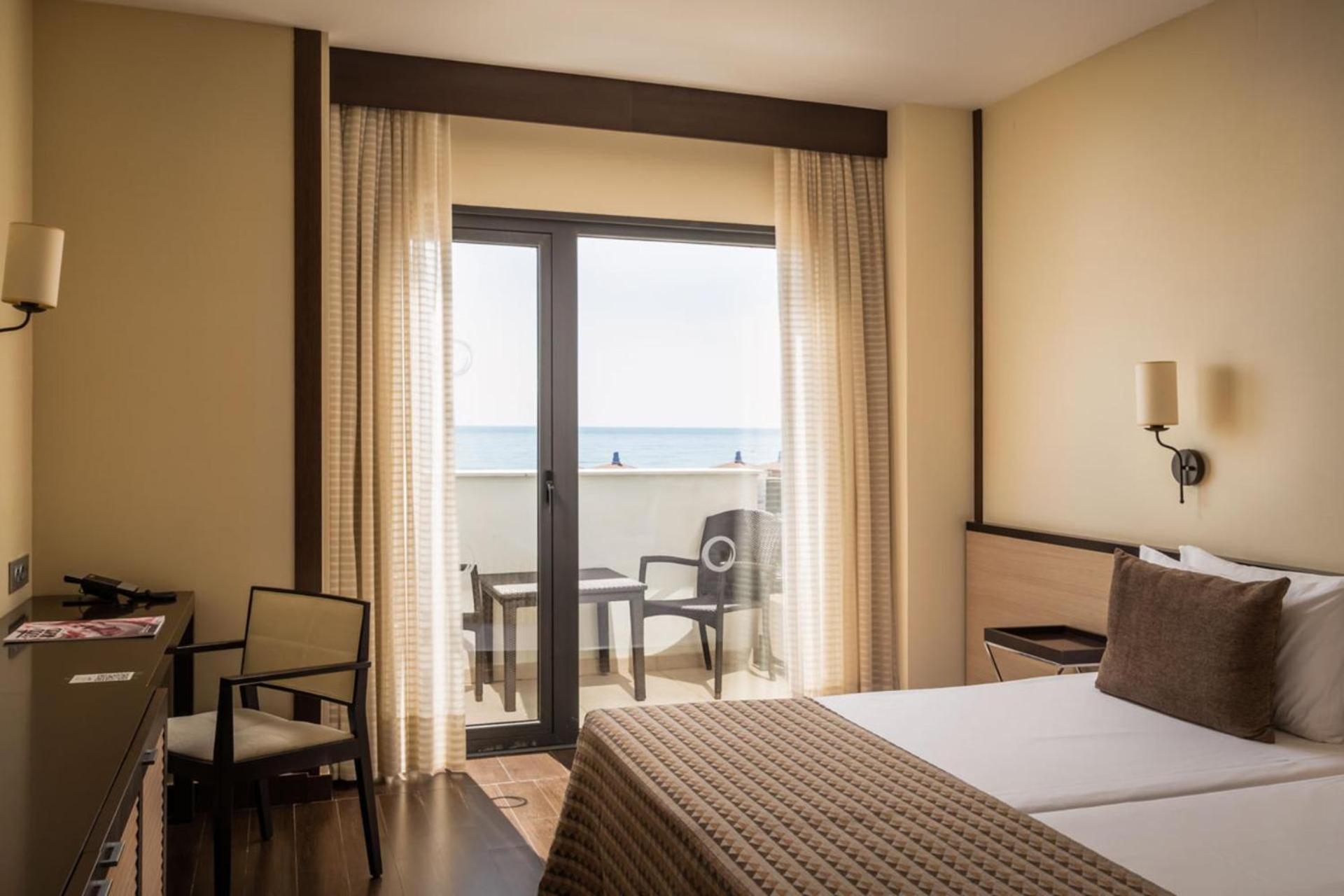 Habitación Doble con Vista al Mar