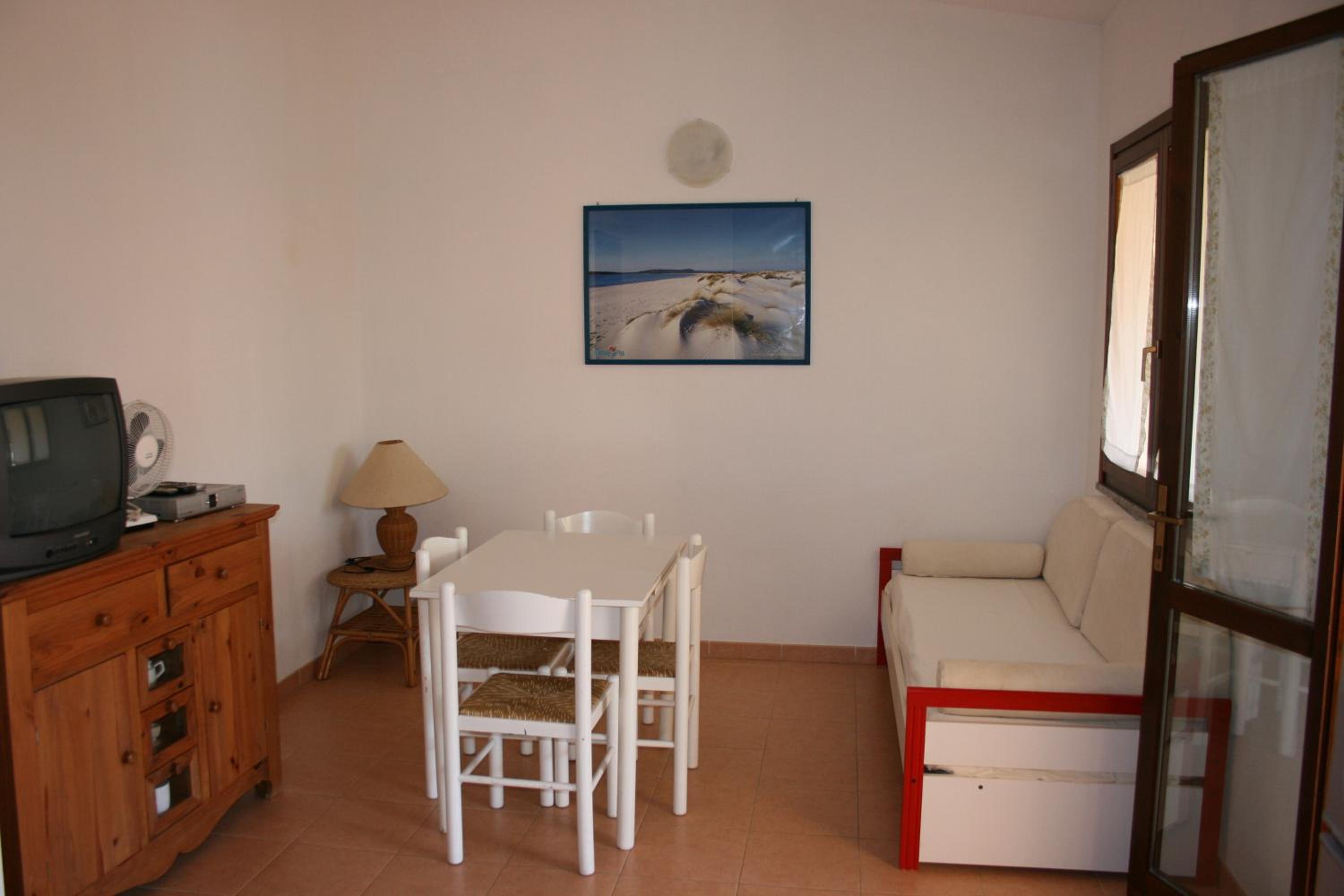 Two-Bedroom House photo 2