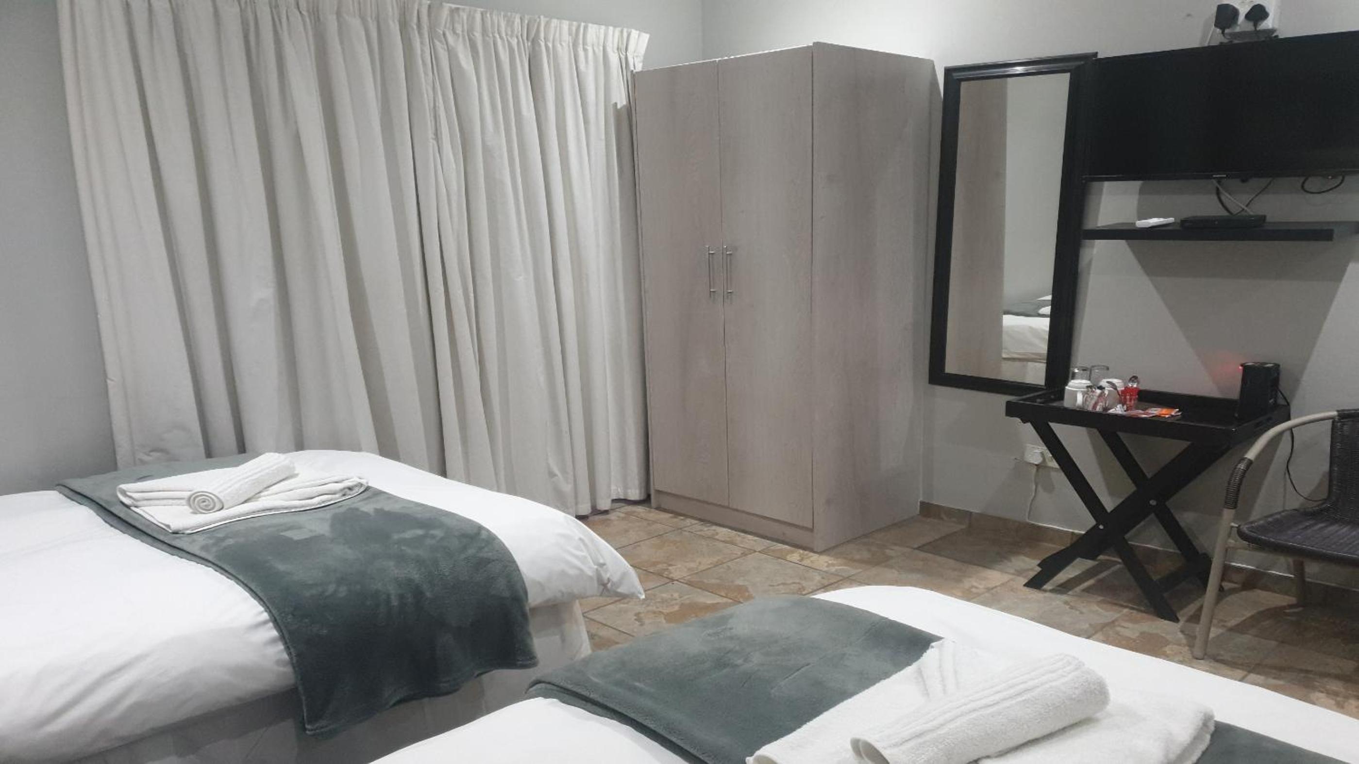 Twin Room photo 1
