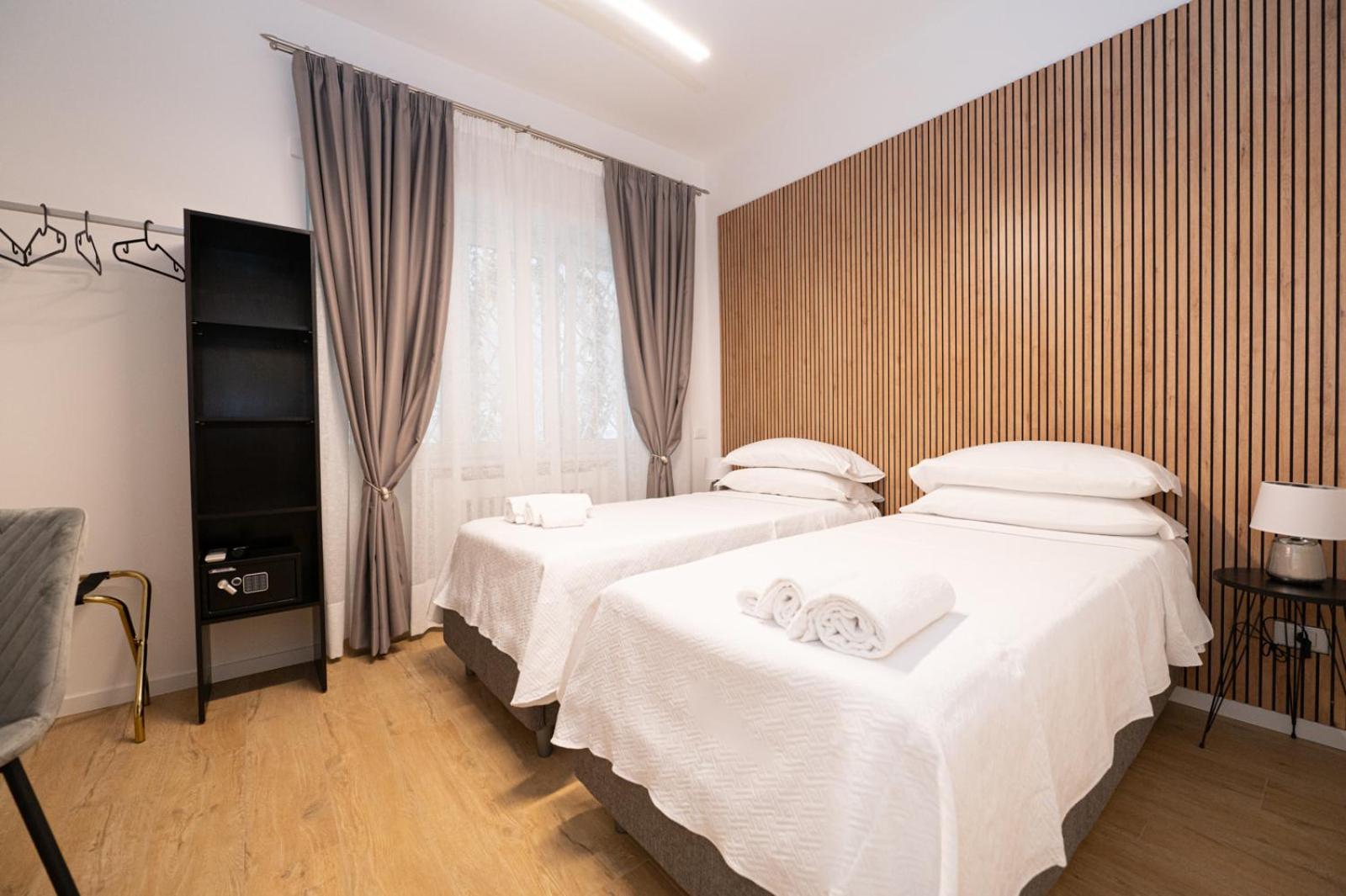 Deluxe Double or Twin Room photo 1