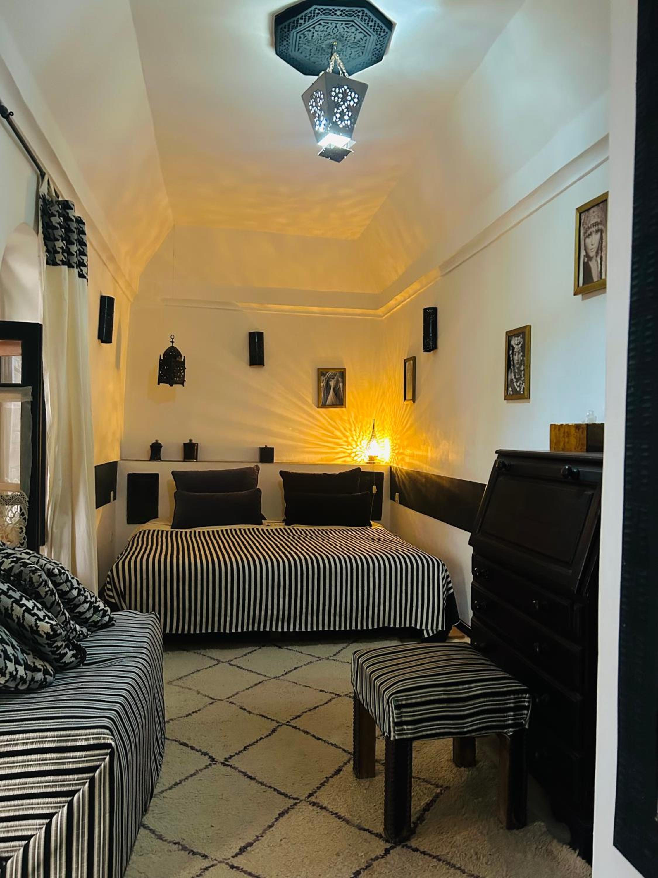 Double Room - Photo 8