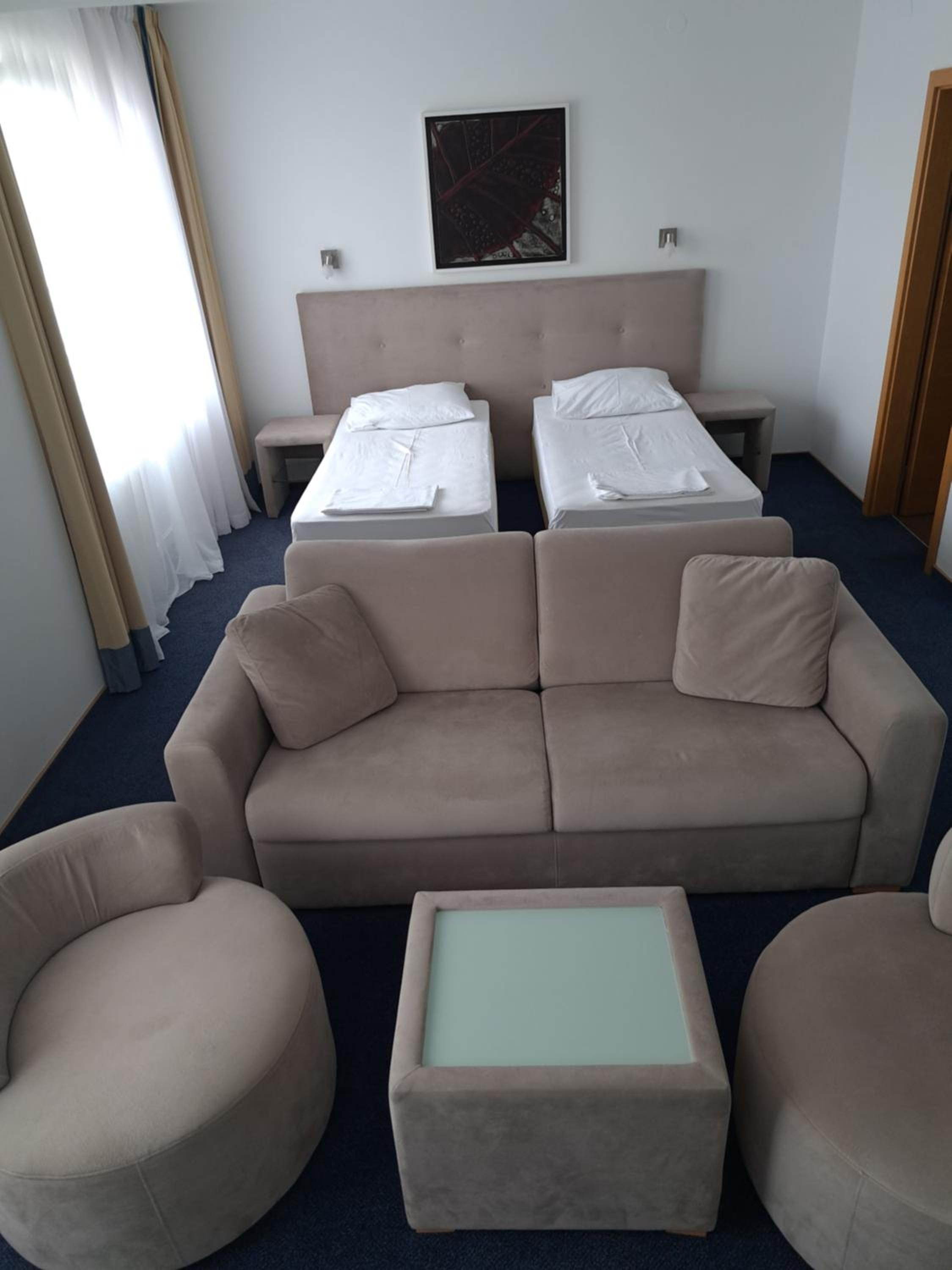 Double or Twin Room - Photo 3