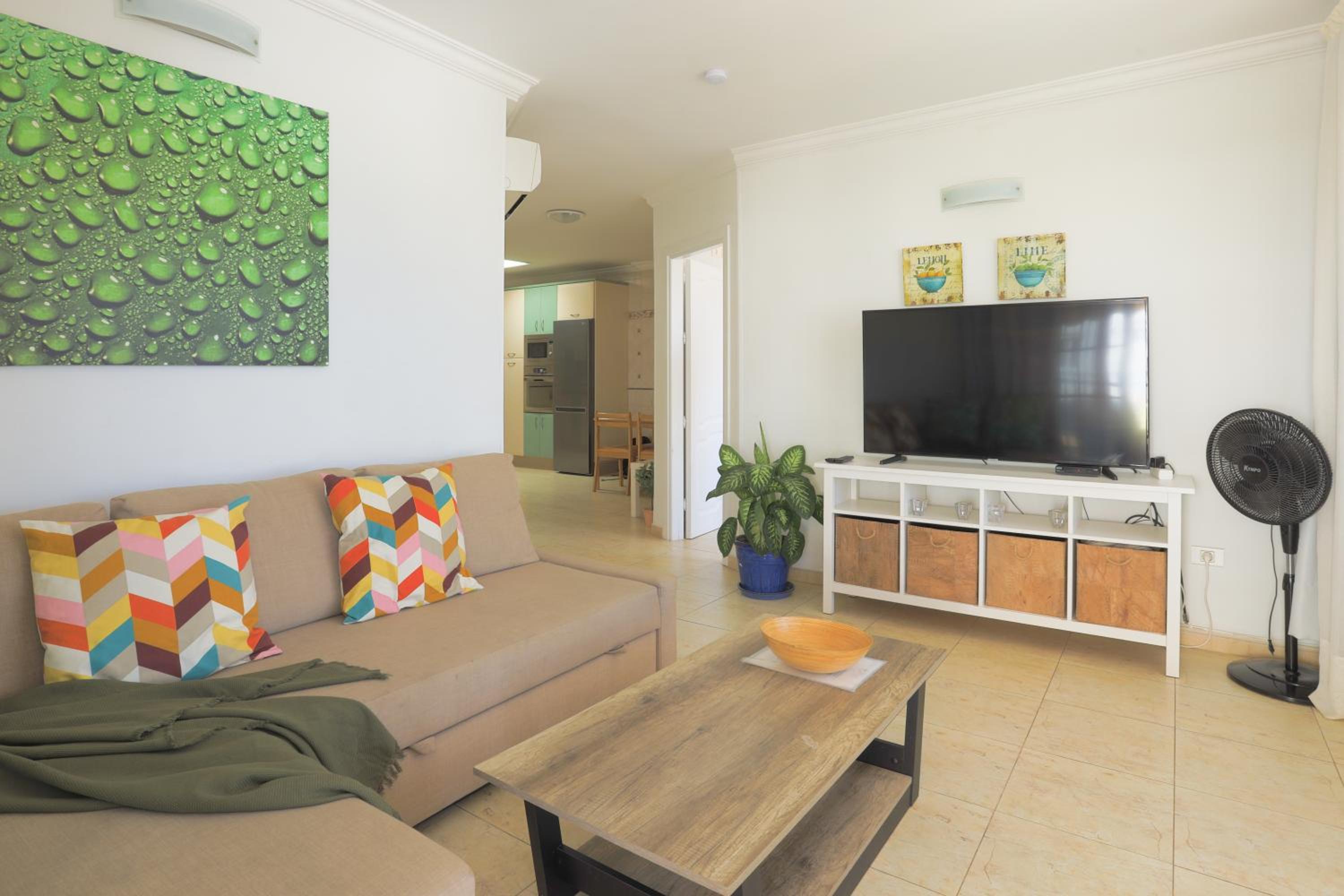 Apartamento de tres habitaciones con vista al mar (6 adultos)