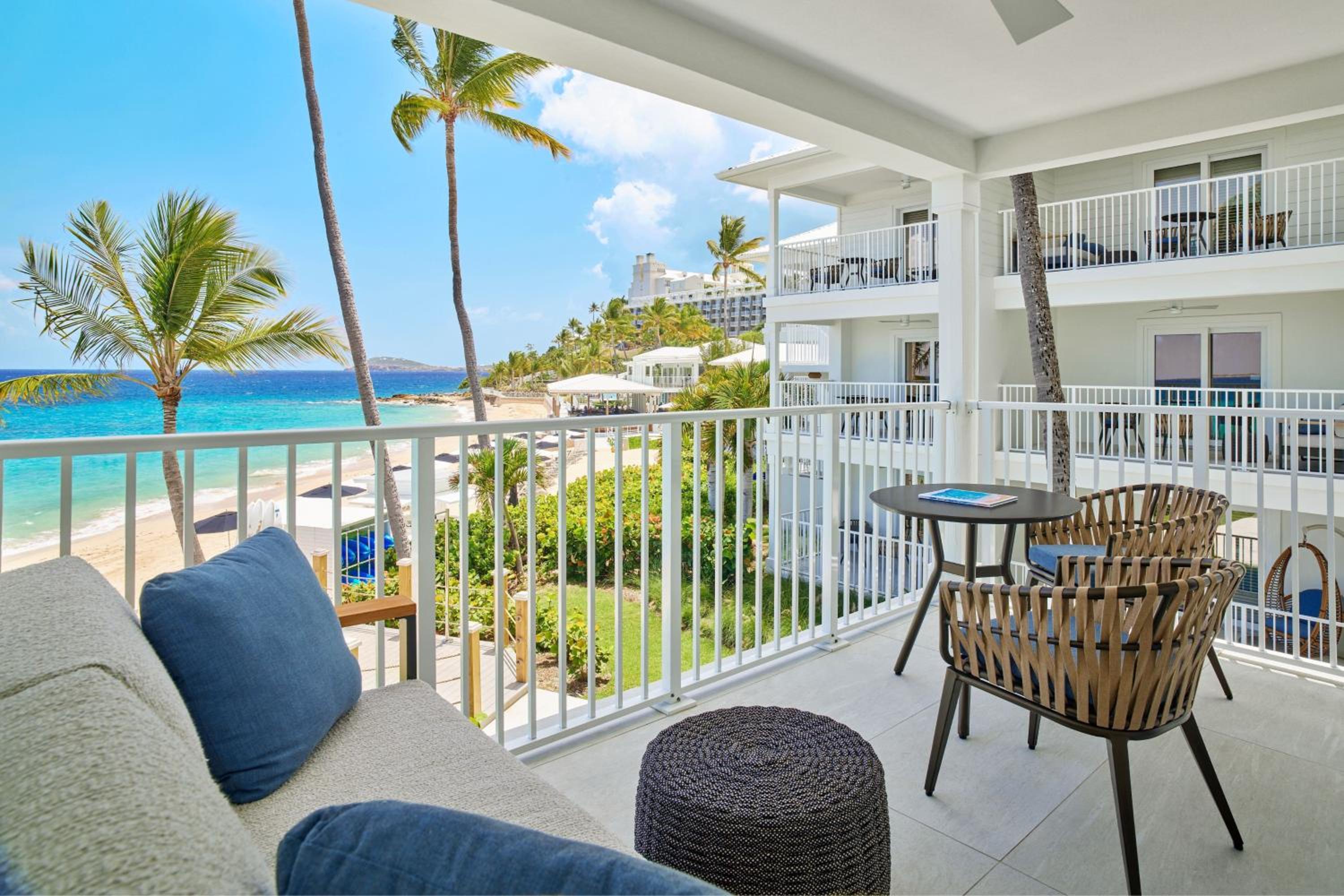 High Floor, Oceanfront, 1 King Room with Sofa Bed and Terrace - Photo 2