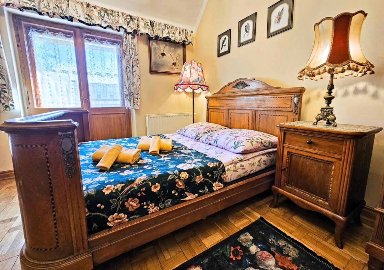 Double Room with Private Bathroom photo 2