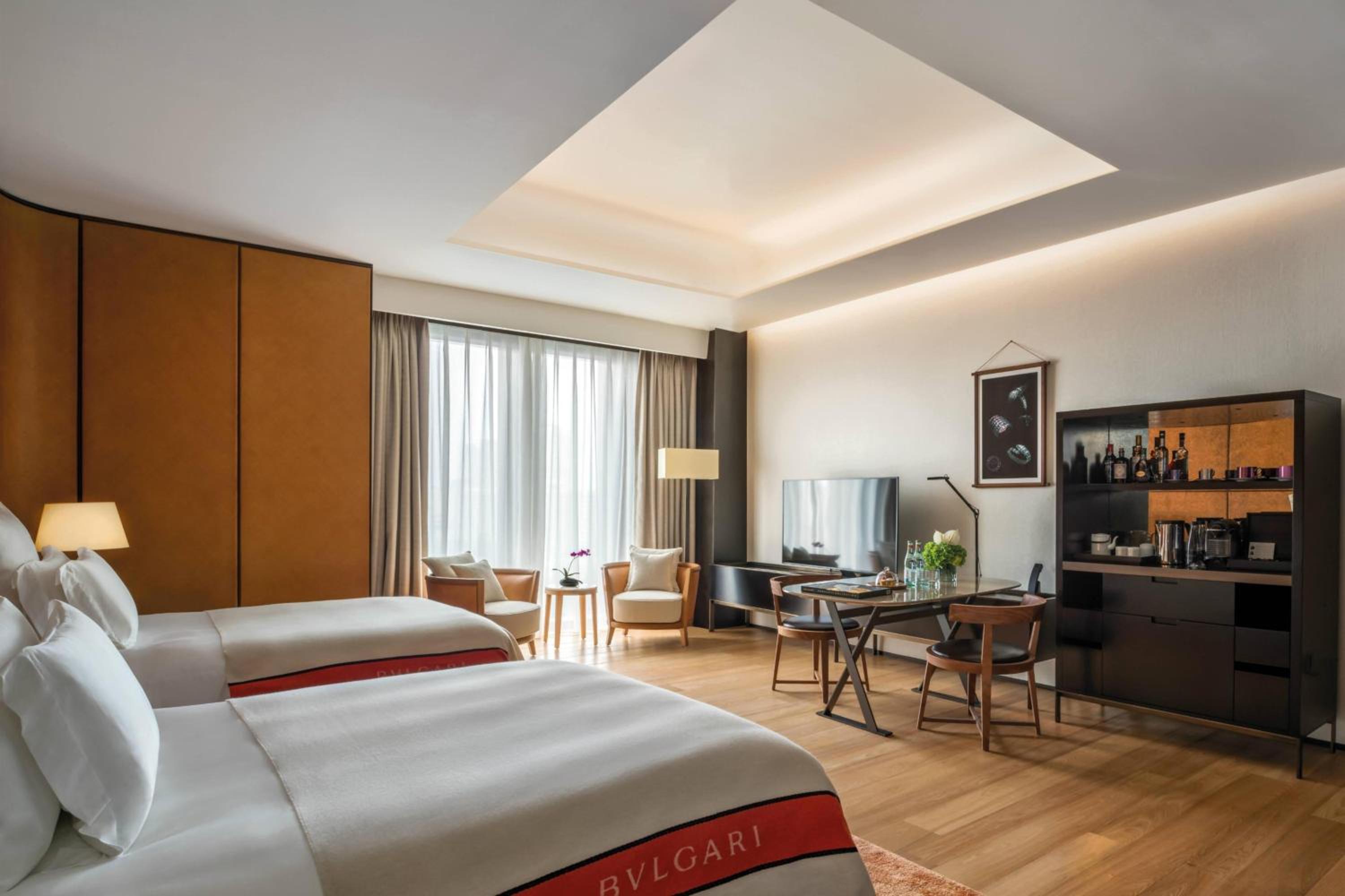  Superior Room with Two Double Beds and  City View (Free Mini-bar soft drinks & beers + 1.9 mi pick-up or drop-off service + 4.6 feet wide double beds) photo 2
