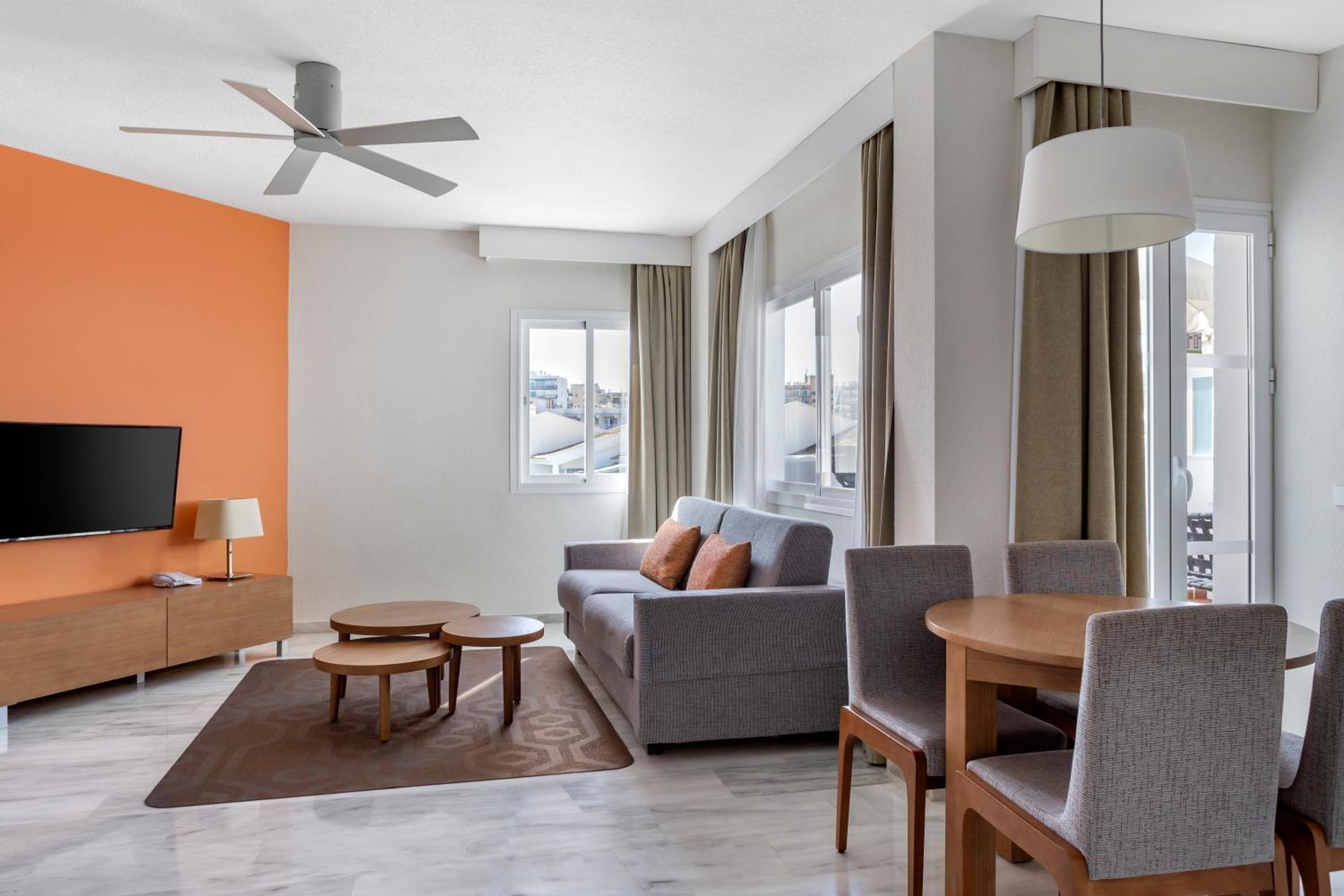 One Bedroom Apartment (Non Smoking) photo 3