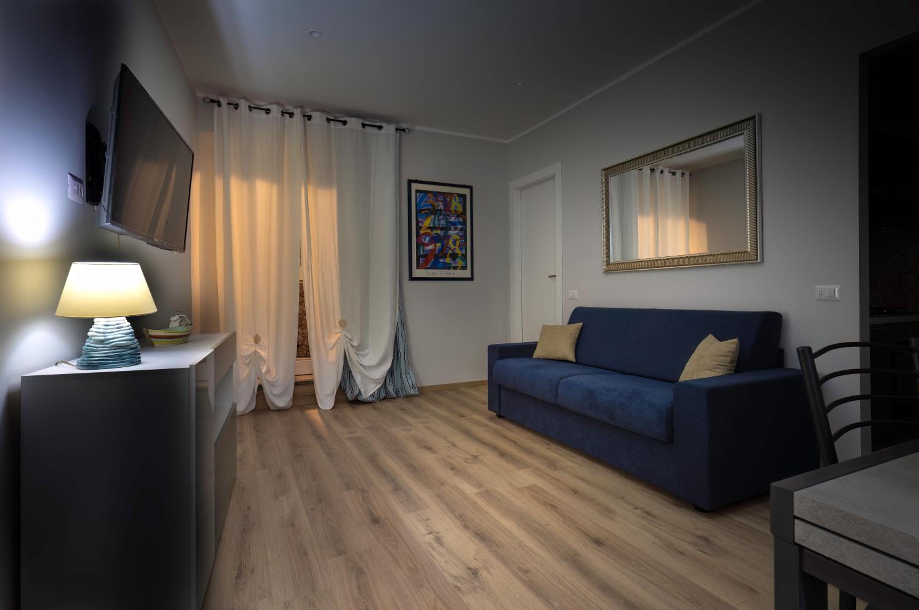Apartment photo 1