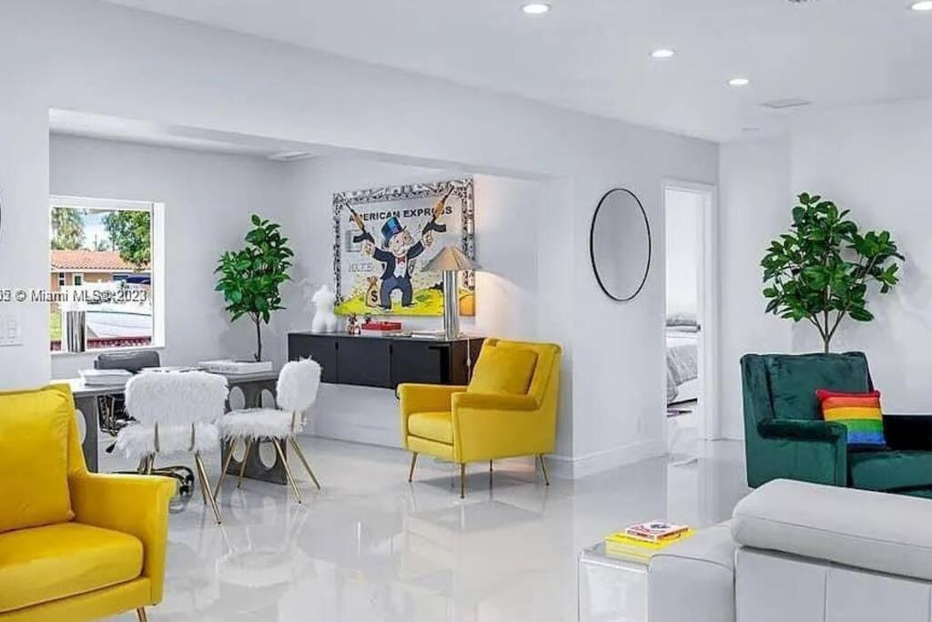 Three-Bedroom House photo 1