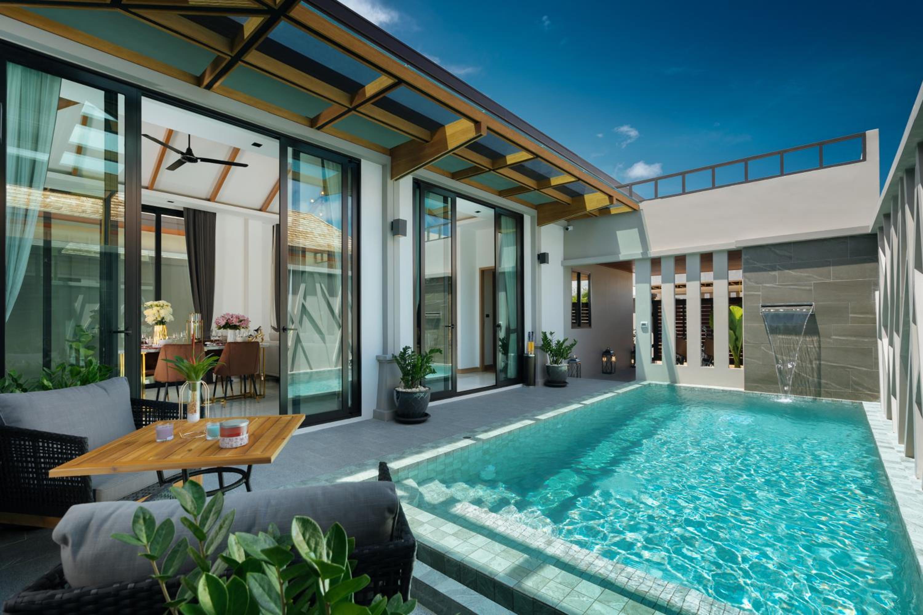Two-Bedroom Deluxe Pool Villa - Central