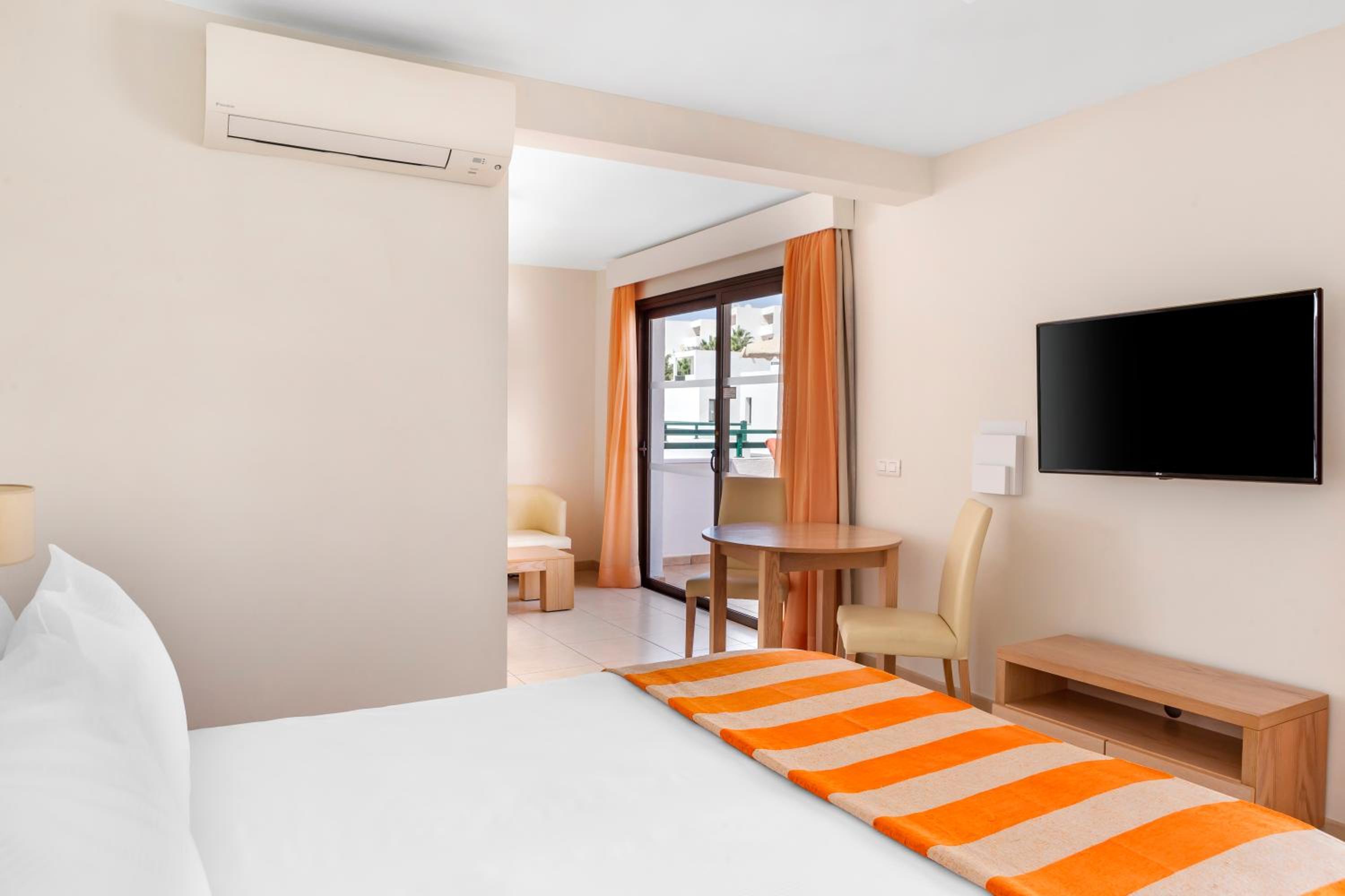 Apartment (Non Smoking) photo 2