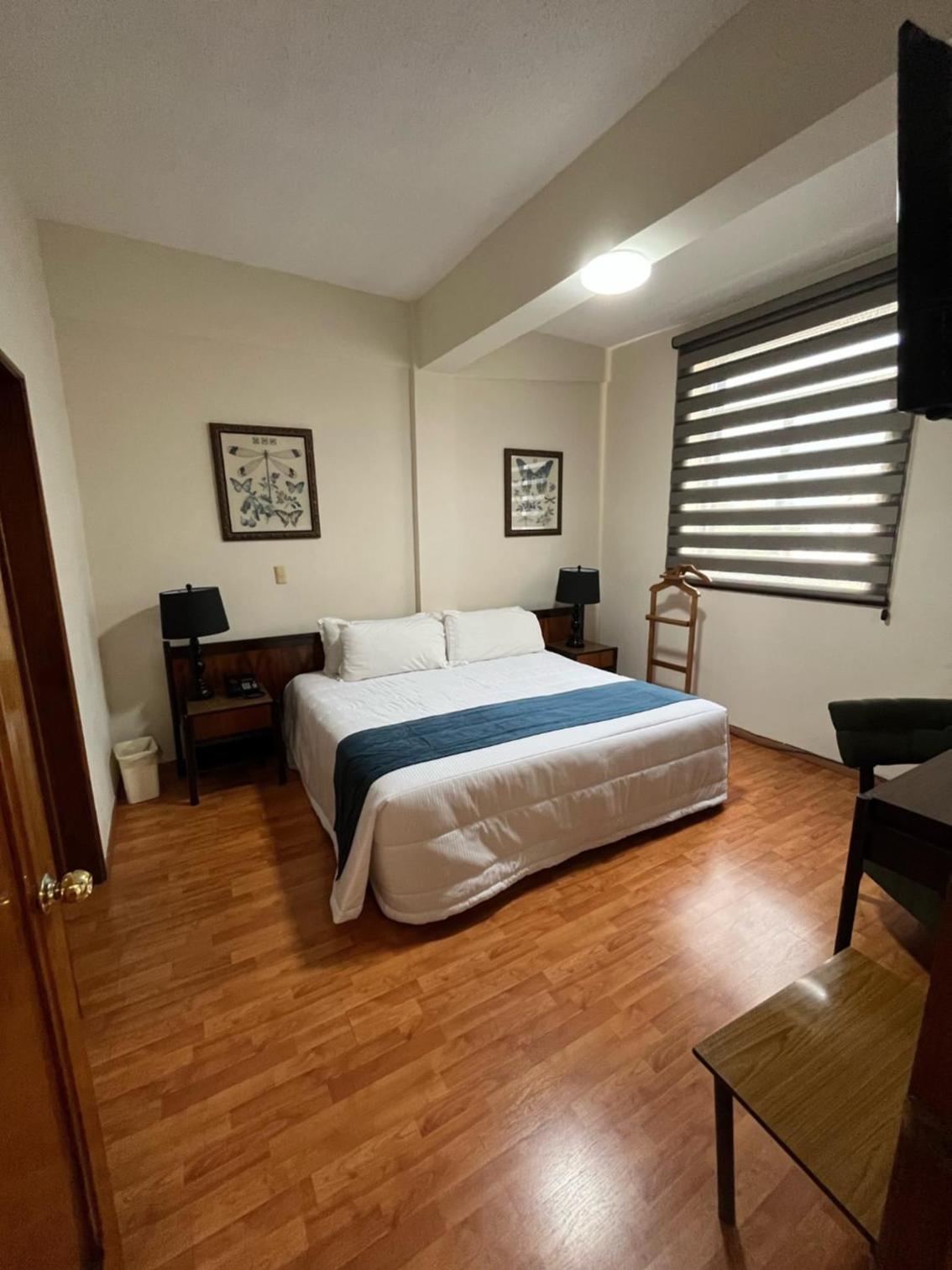 Large Double Room photo 1