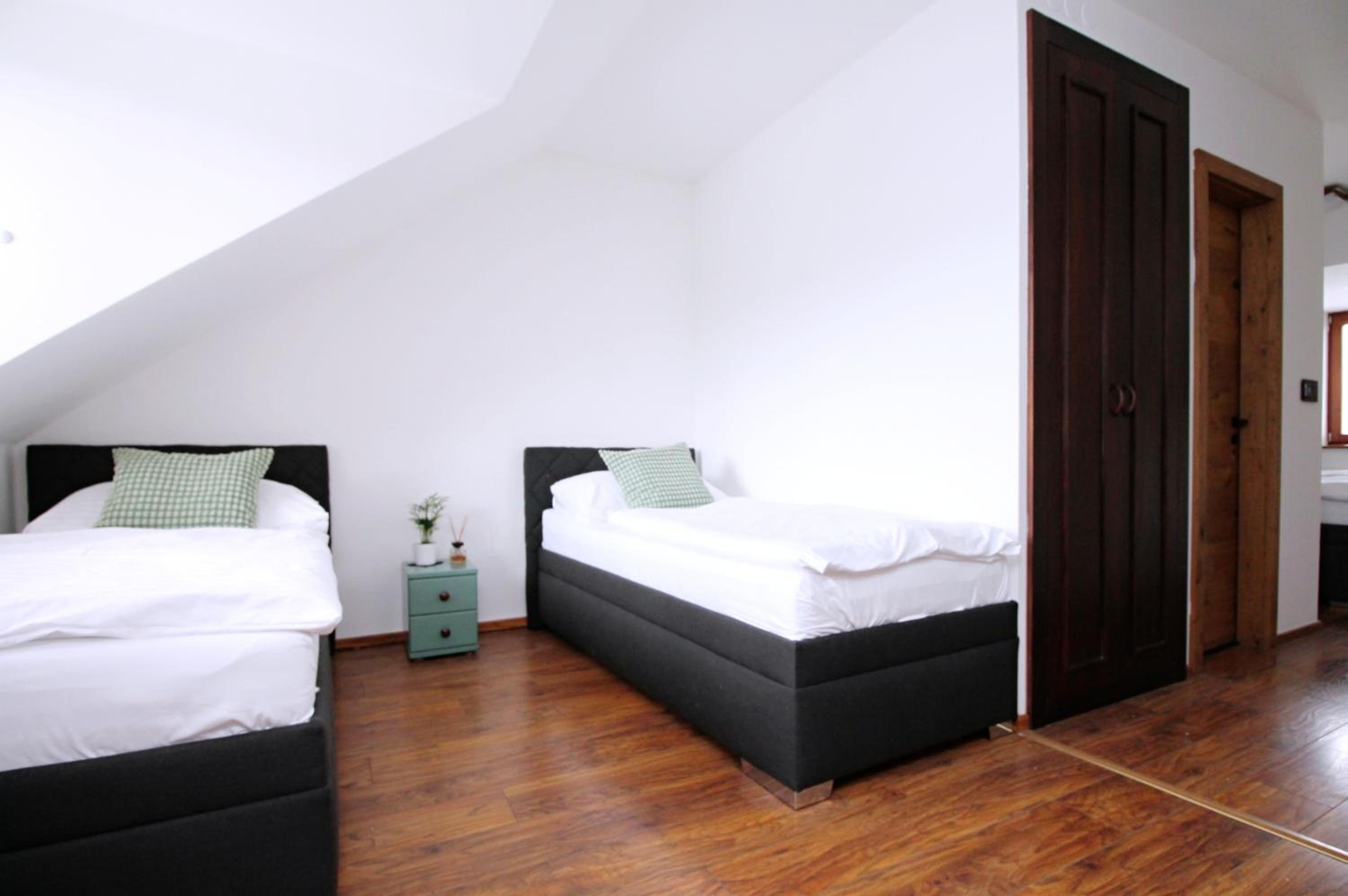 Deluxe Family Suite photo 2