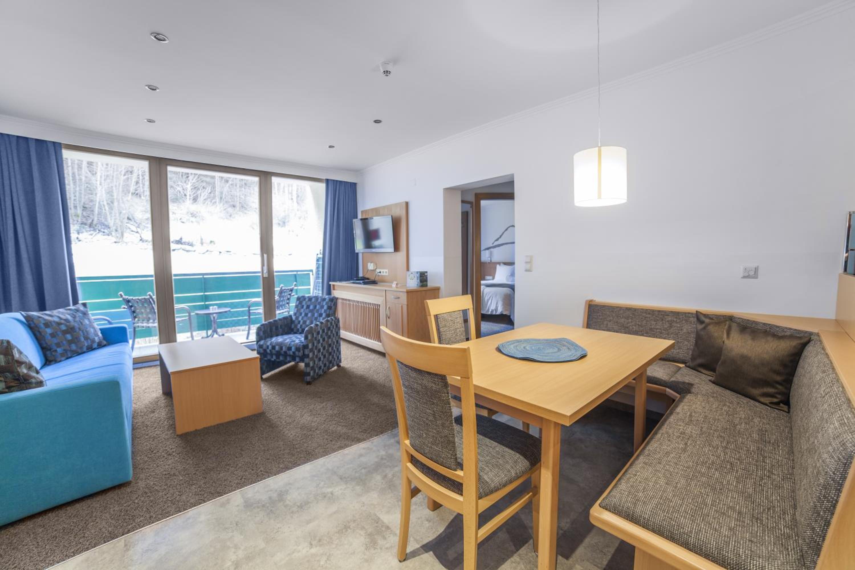 One-Bedroom Apartment - Photo 12