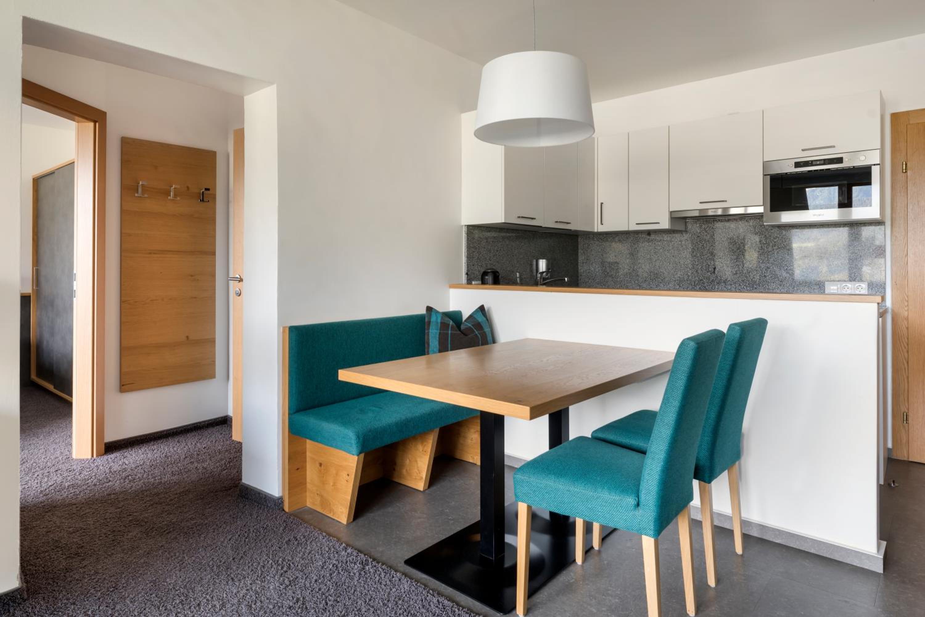 One-Bedroom Apartment - Photo 14