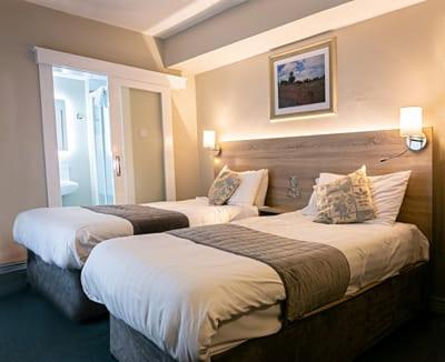 Budget Double or Twin Room - Photo 3