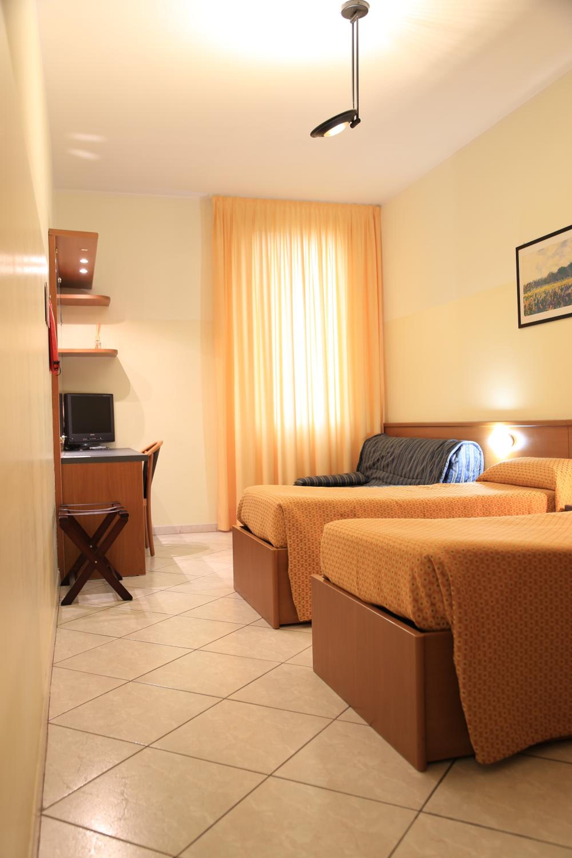 Twin Room photo 1