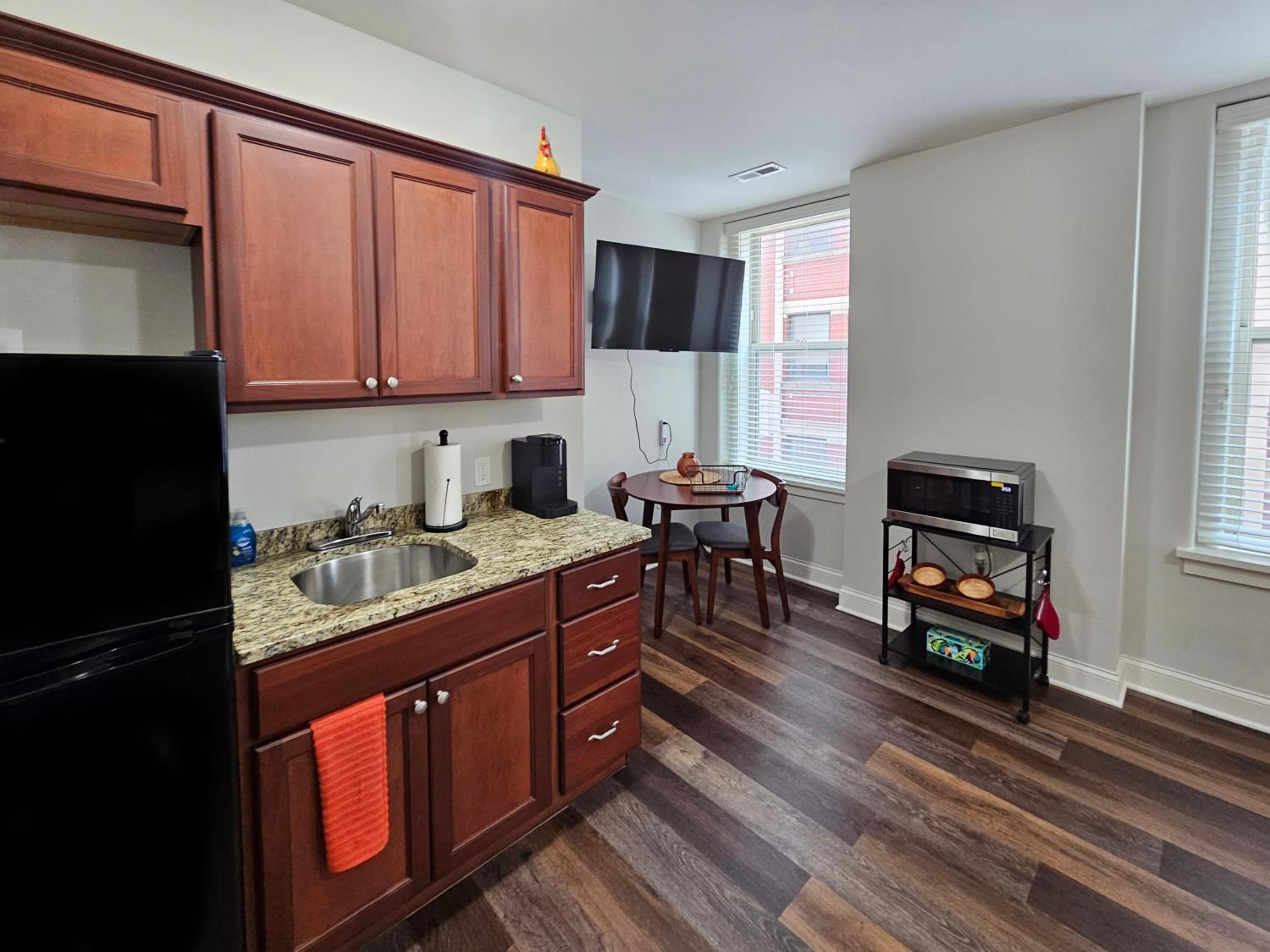 Apartment photo 2