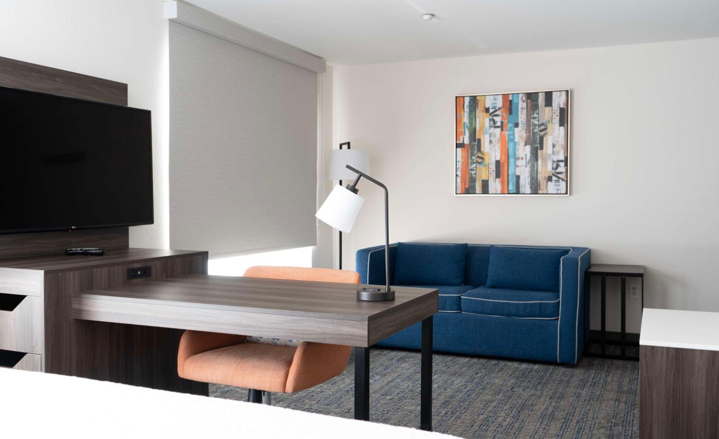 King Studio Suite with Sofa Bed - Non-Smoking - Photo 6