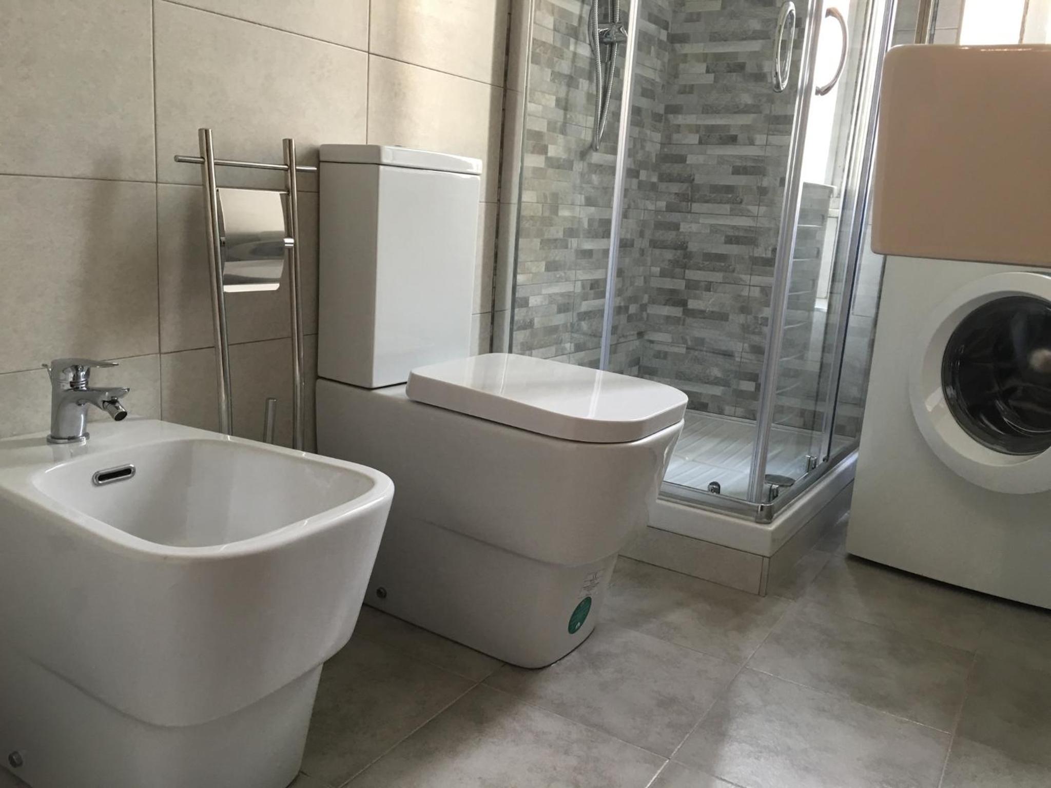 Double Room - Photo 10