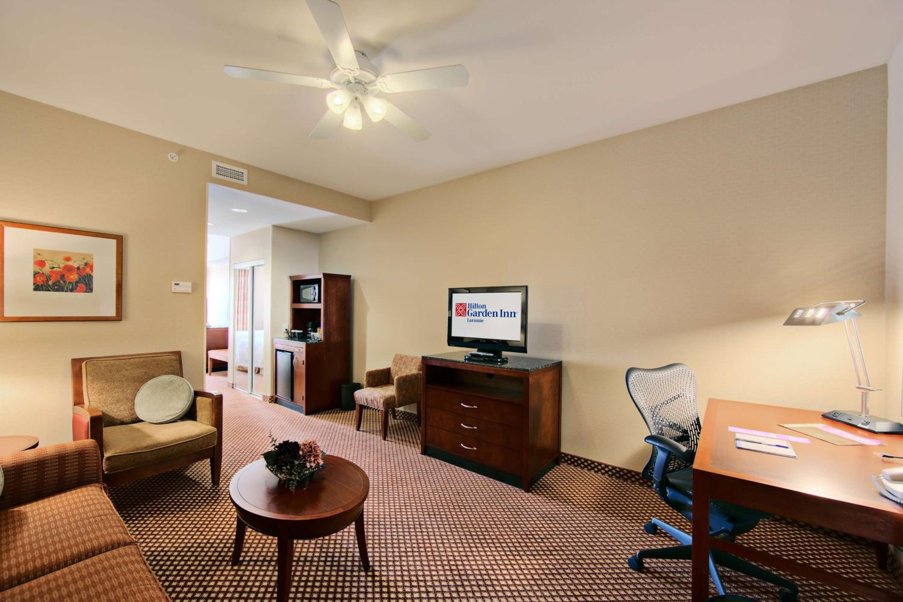 Junior Suite with Two Queen Beds - Photo 5
