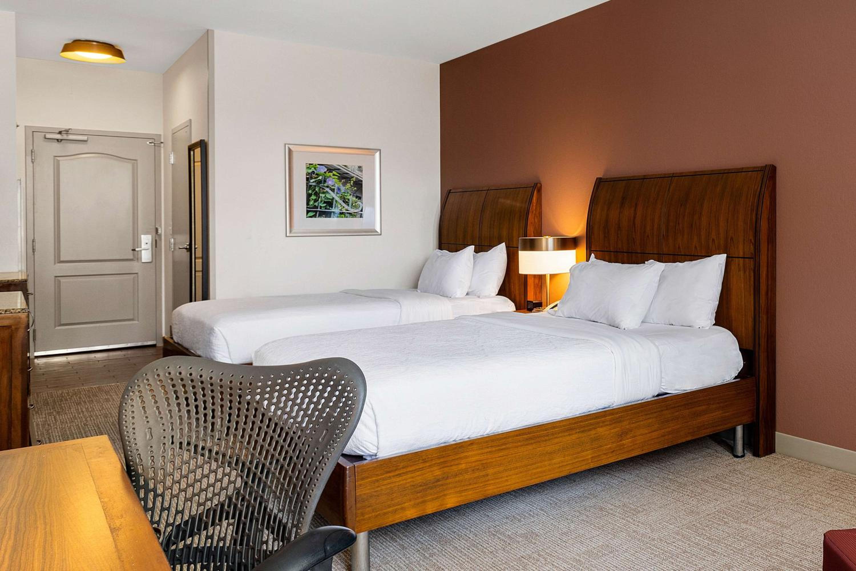 Queen Room with Two Queen Beds - Photo 3