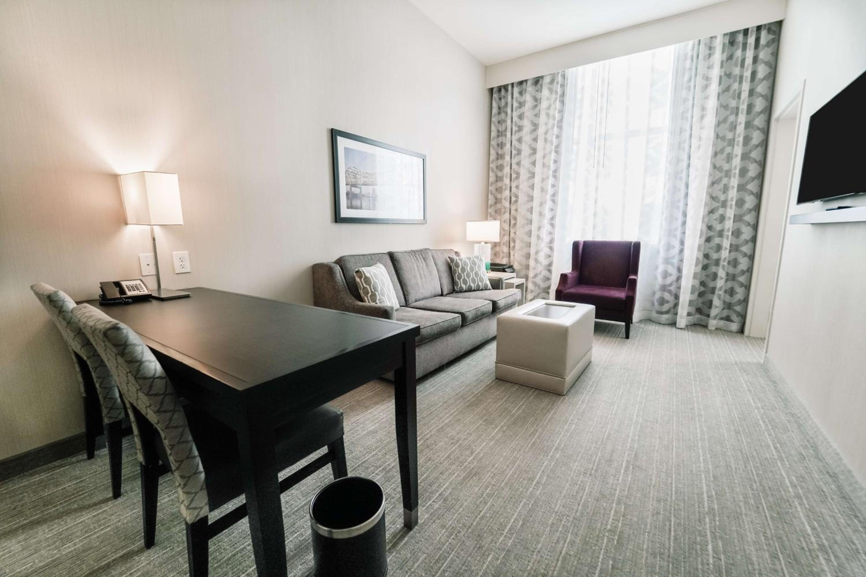 Queen Suite with Two Queen Beds- Hearing Accessible