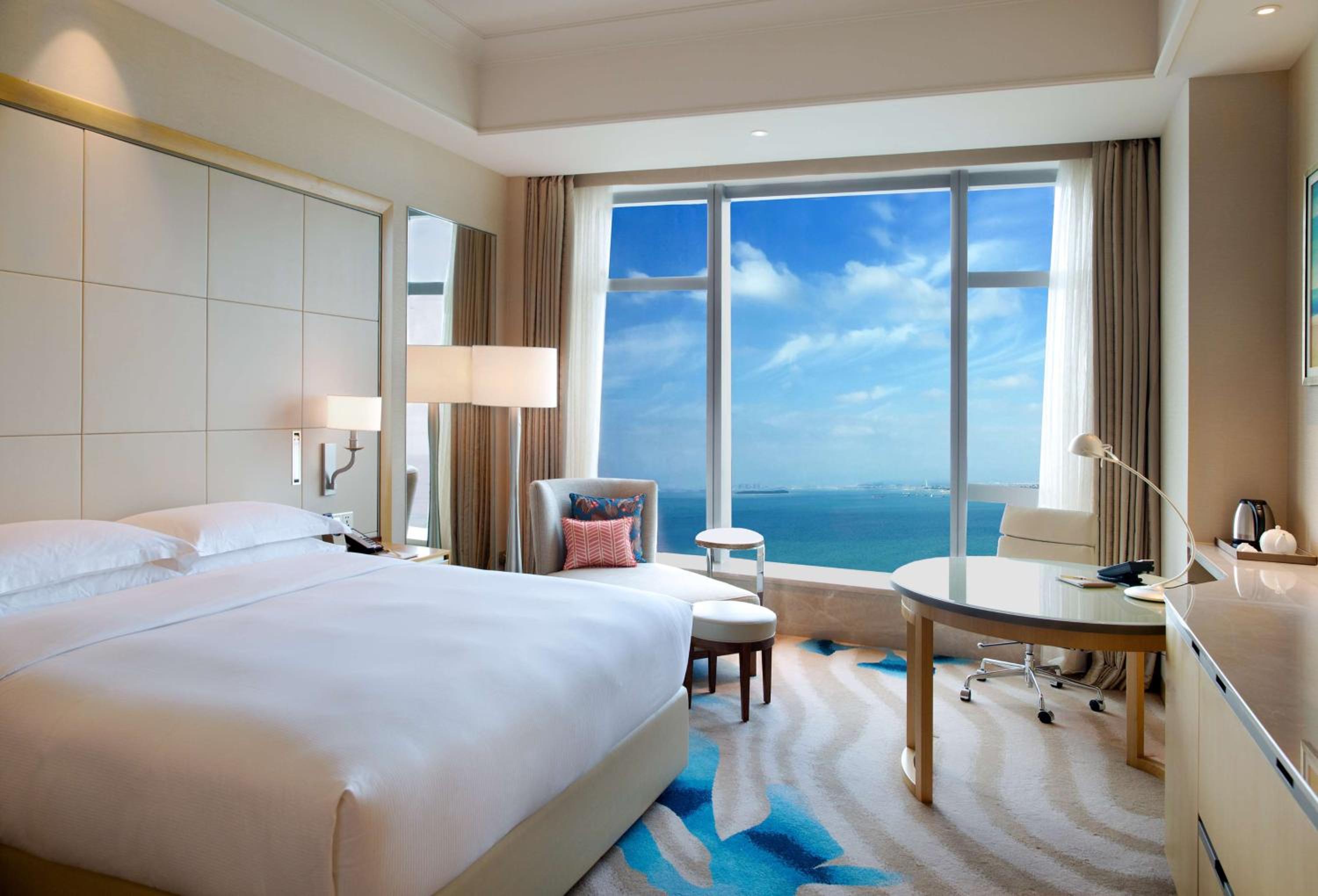 Premier King Room with Sea View photo 3