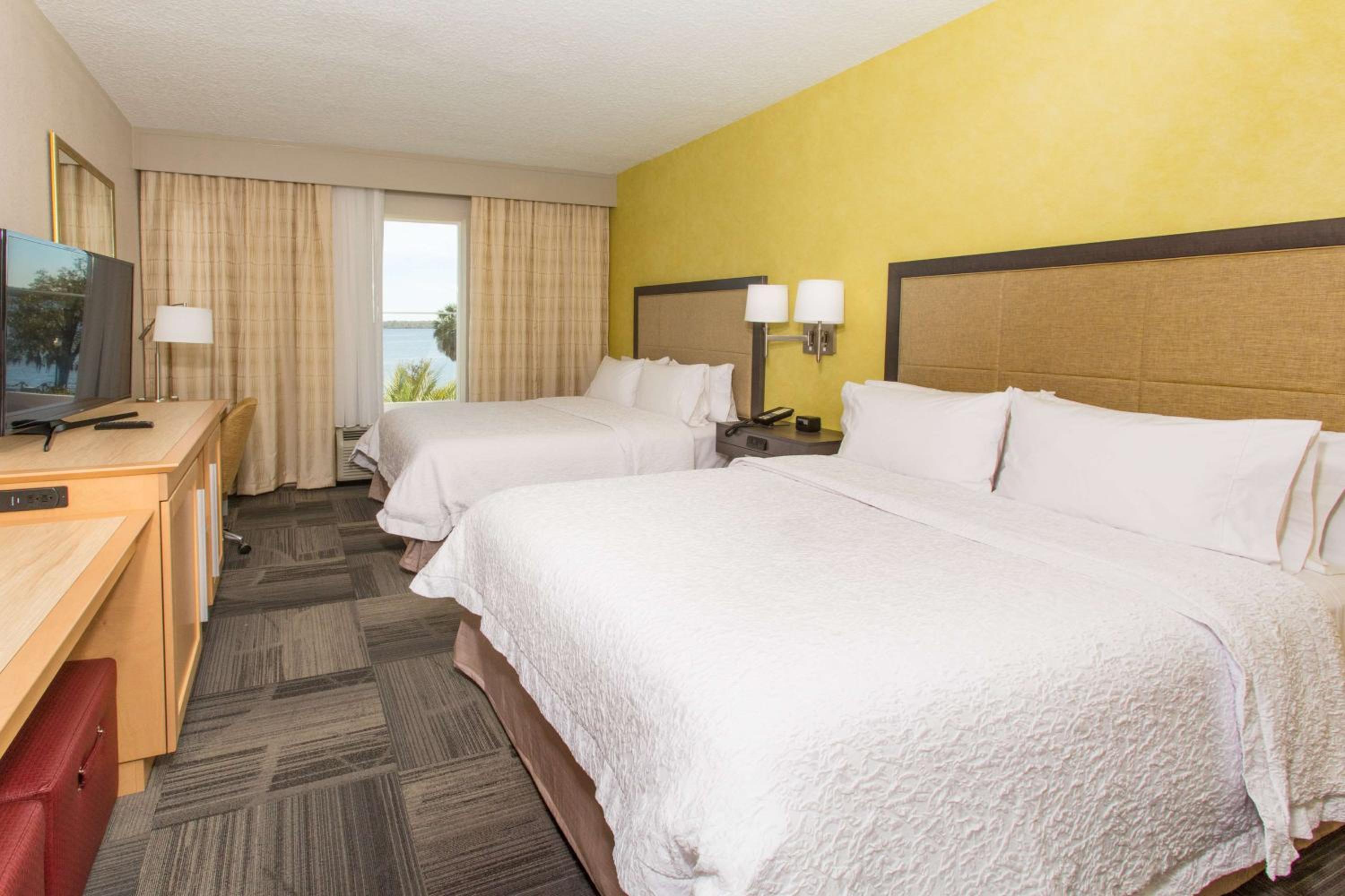 Queen Room with Two Queen Beds - Non-Smoking photo 1