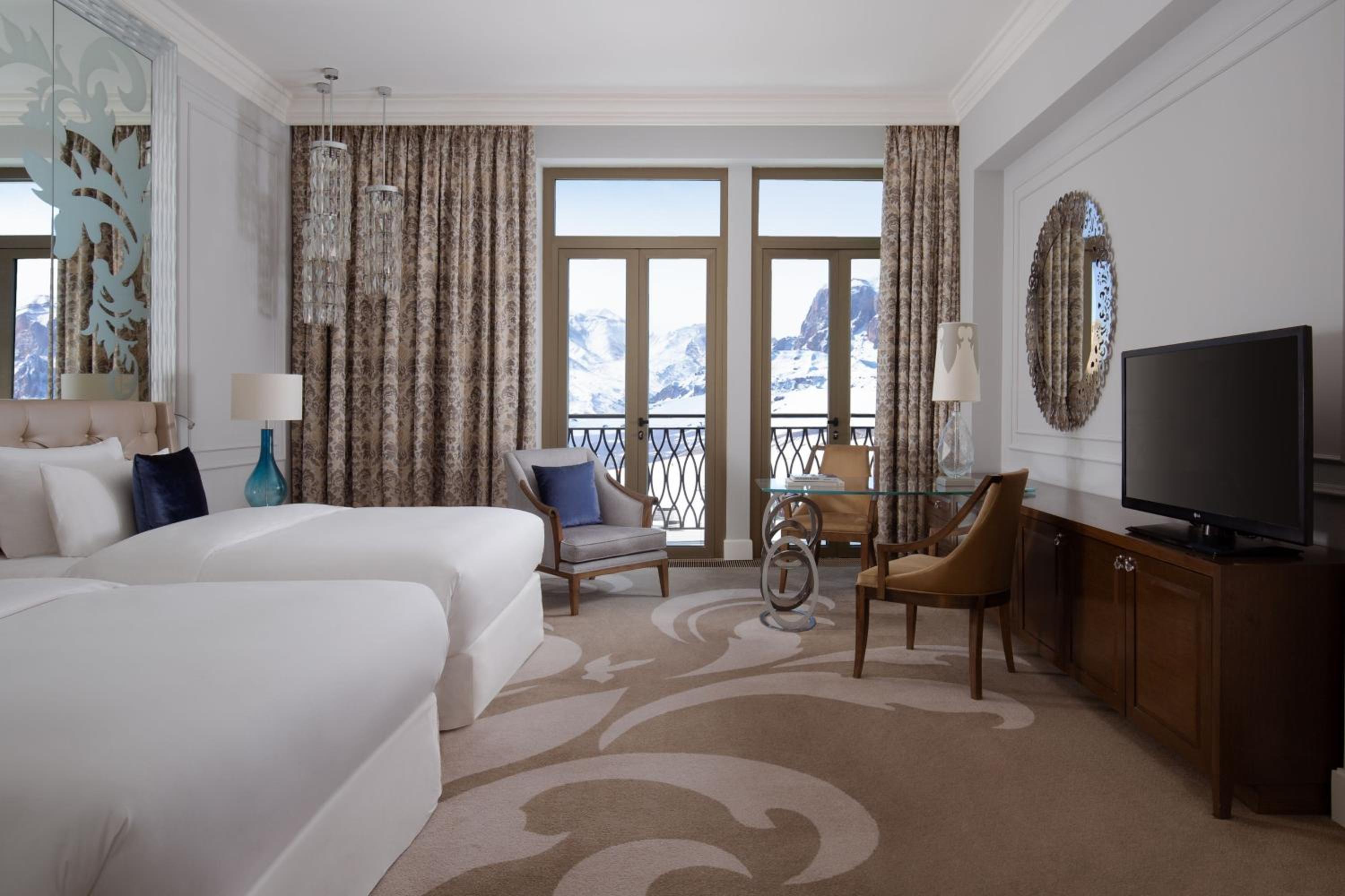 Deluxe King or Queen Room with Balcony