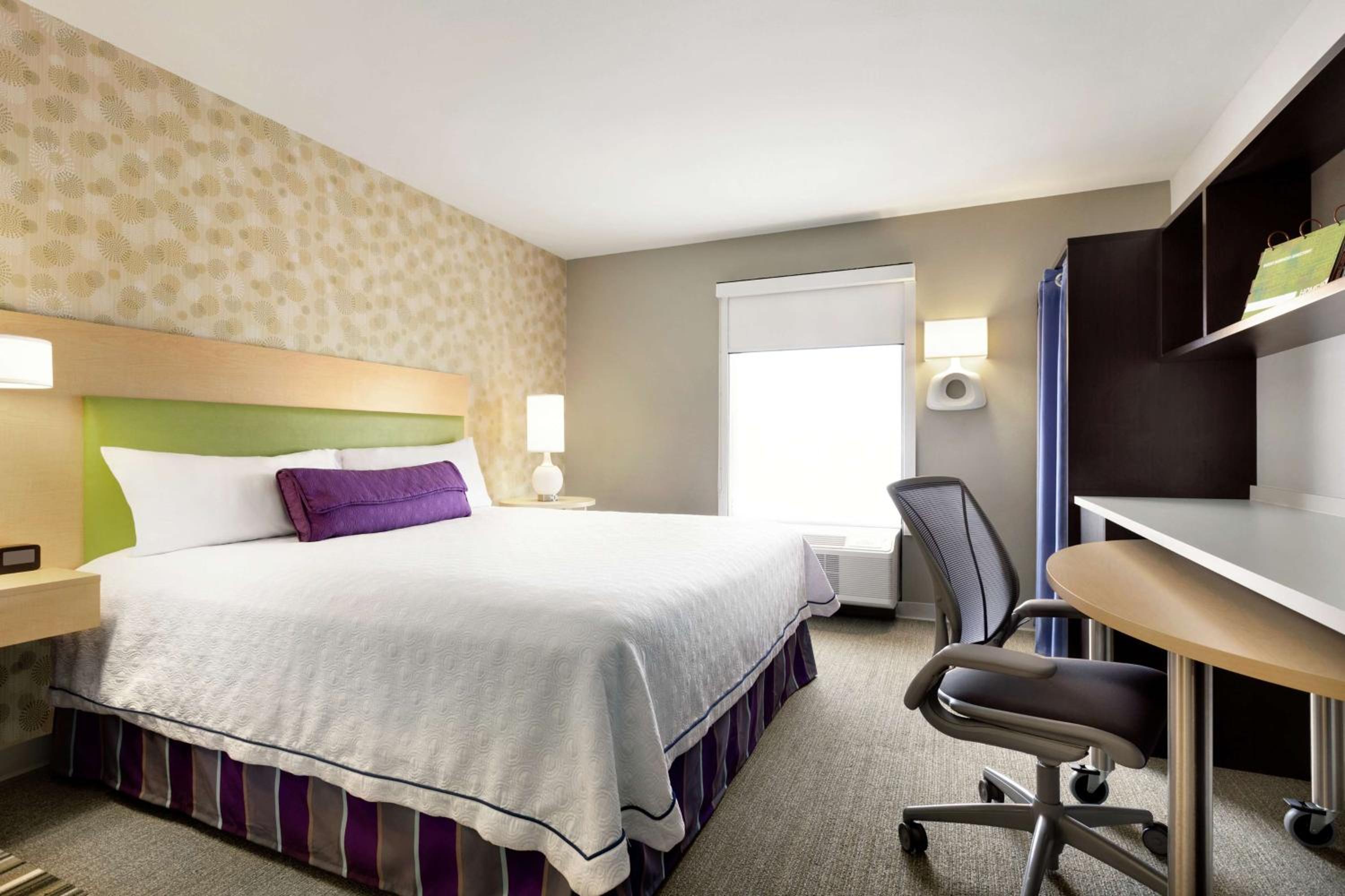 King Studio Suite - Non-Smoking - Photo 1