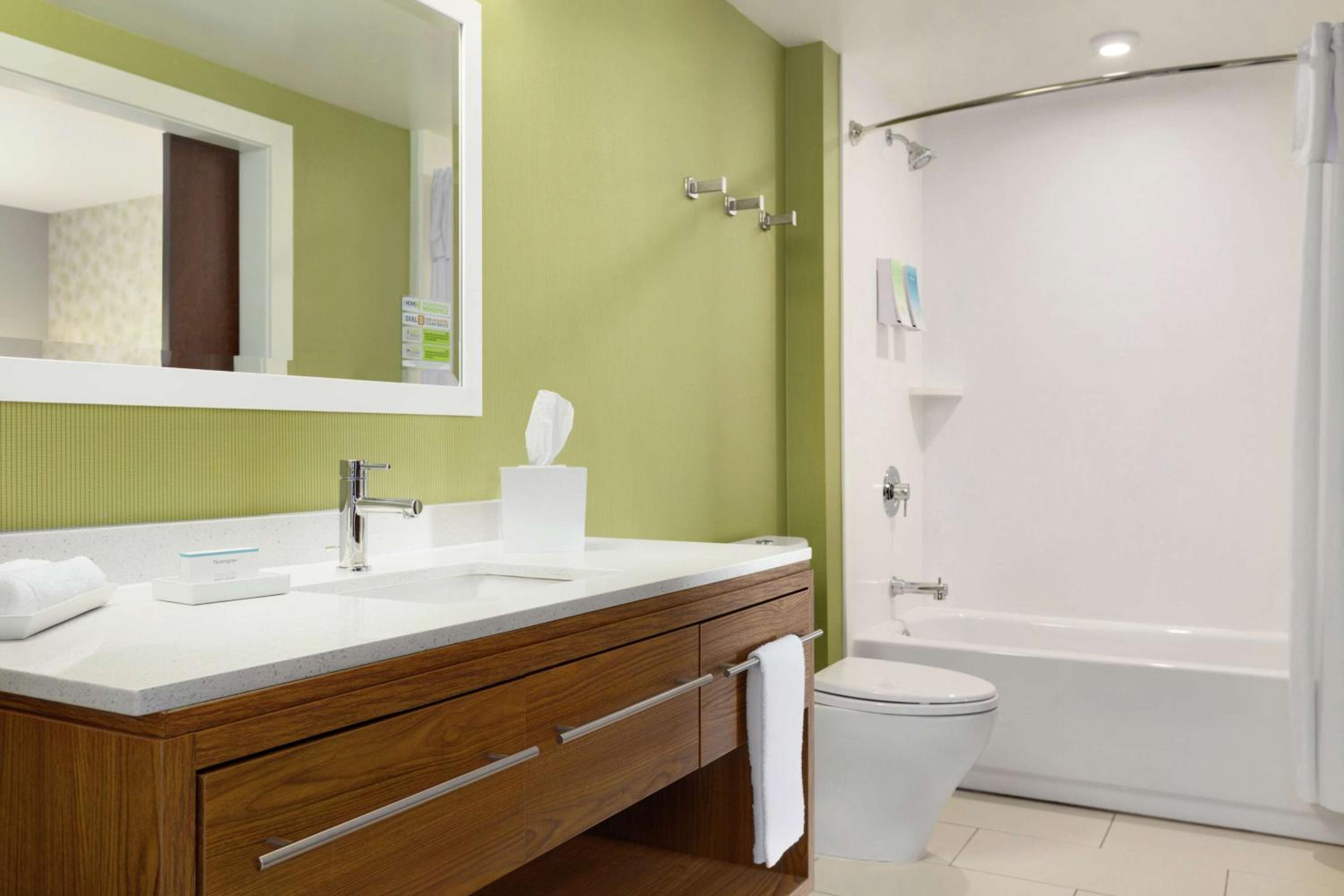King Studio Suite - Non-Smoking - Photo 7