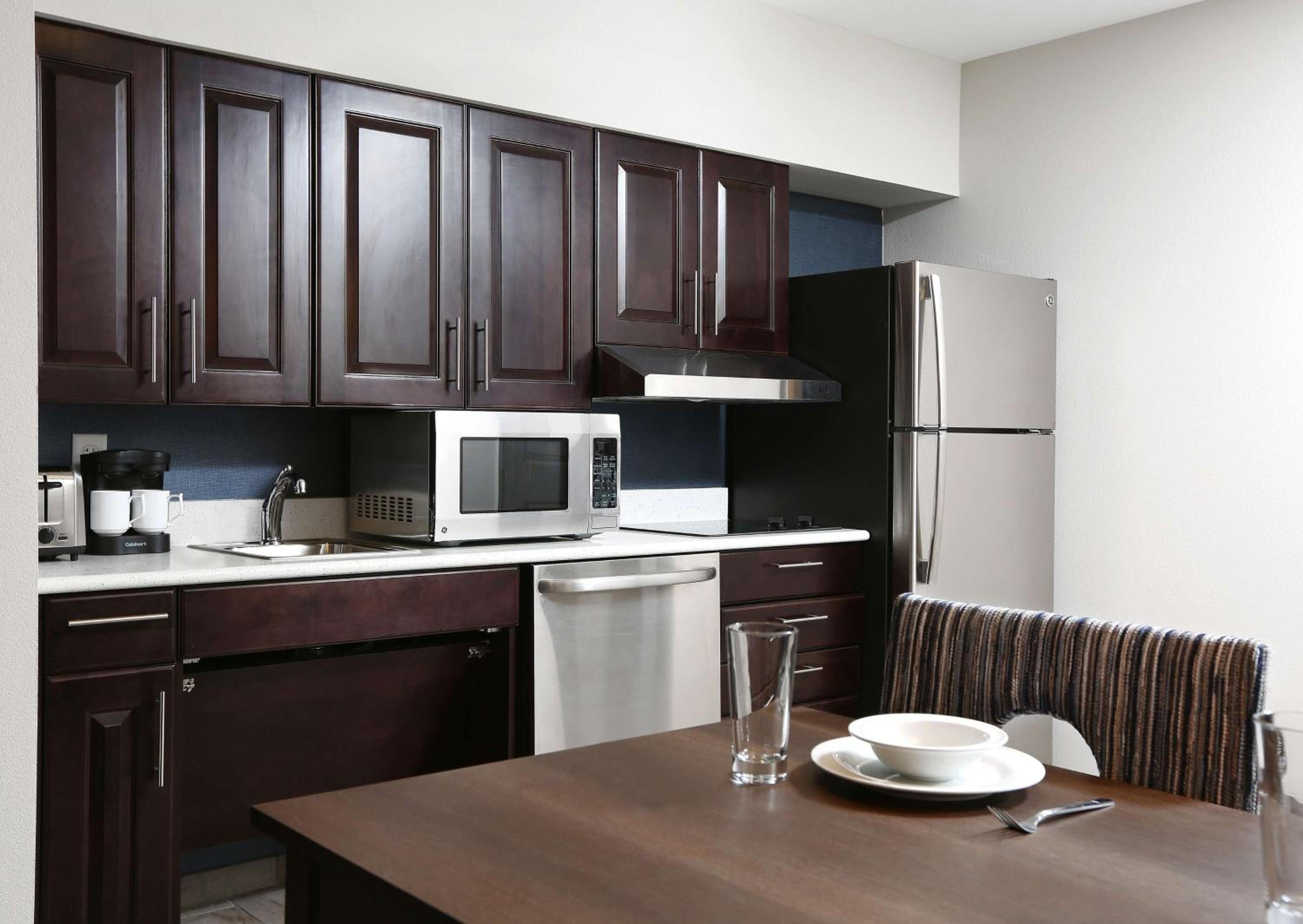 King Studio Suite - Hearing Accessible/Non-Smoking