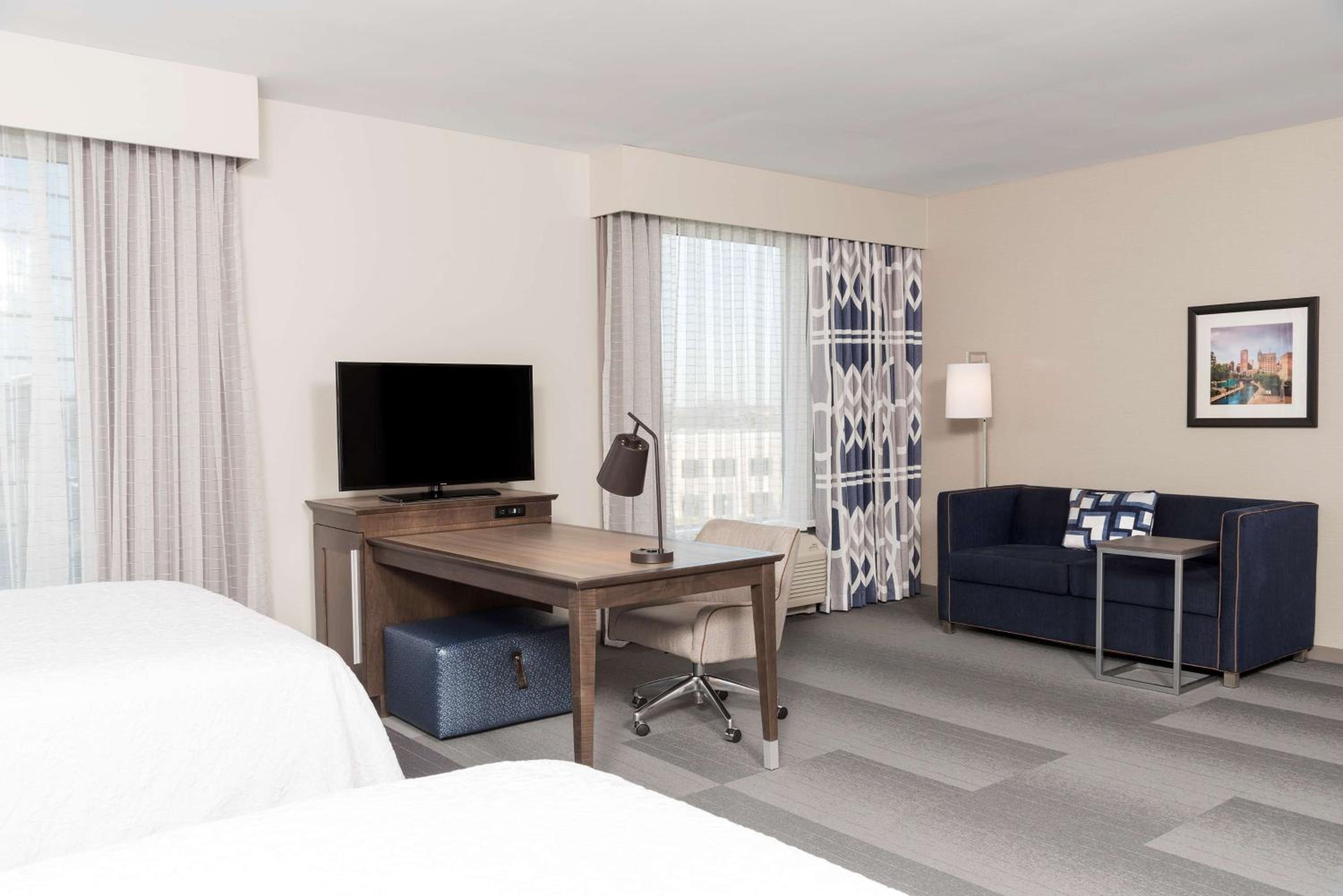 Queen Studio Suite with Two Queen Beds - Non-Smoking