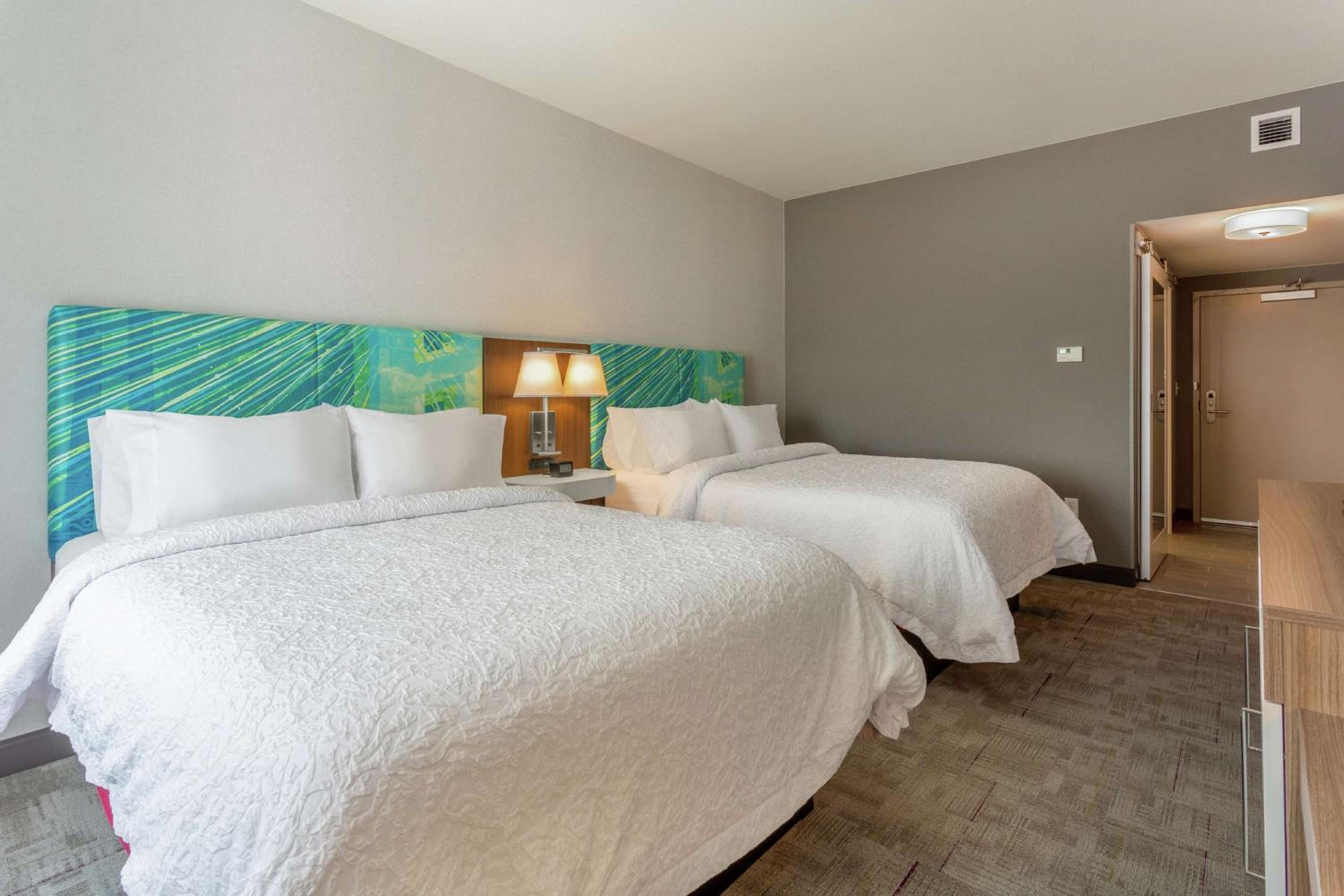 Queen Room with Two Queen Beds - Hearing Access/Non-Smoking
