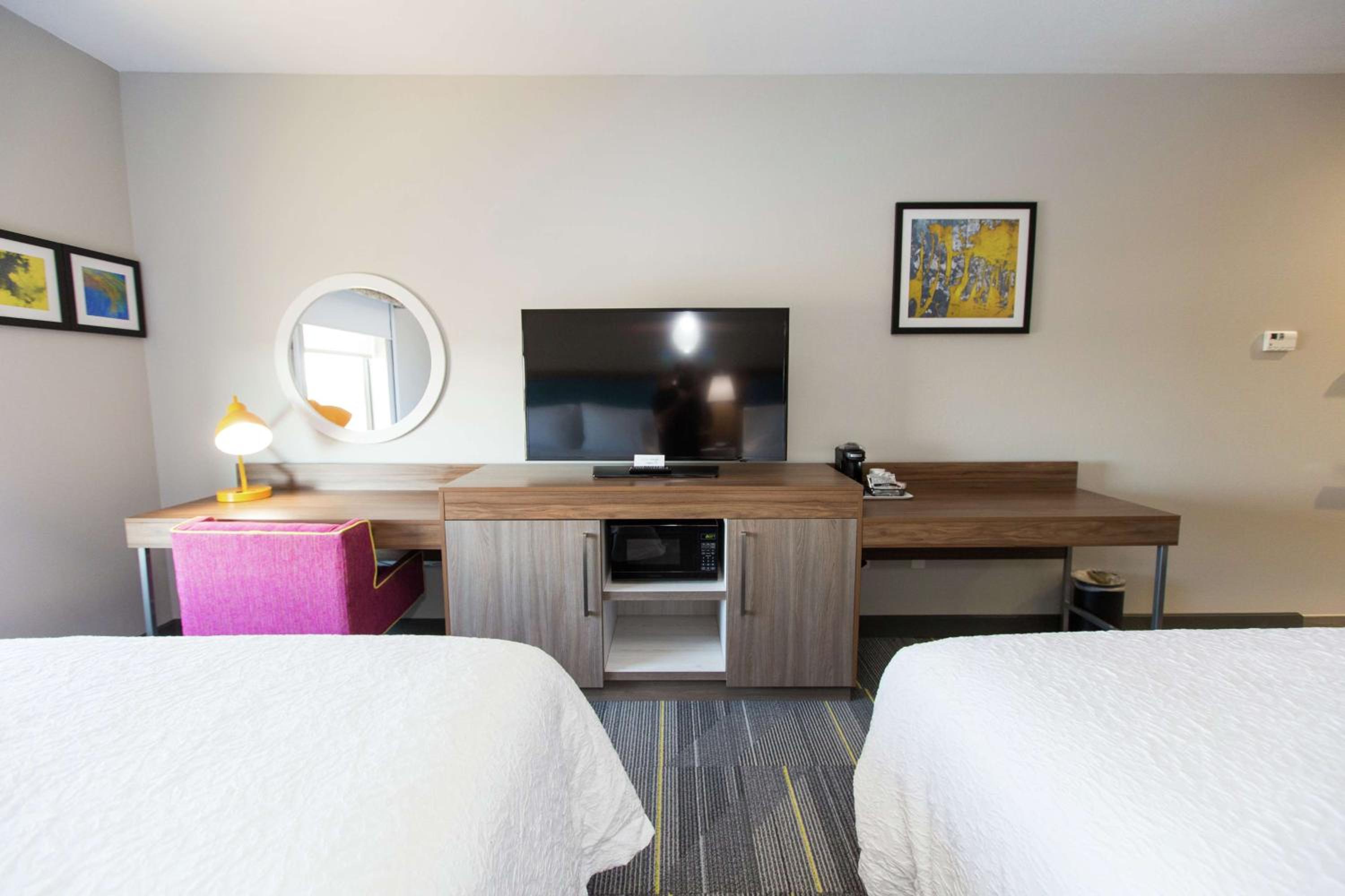 Queen Room with Two Queen Beds - Photo 1