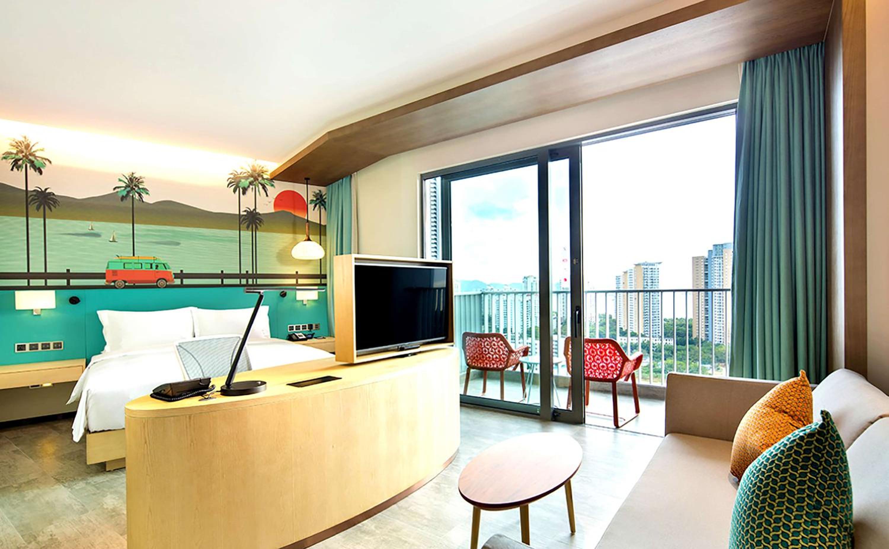 King Family Room Sea View with Balcony - Photo 1