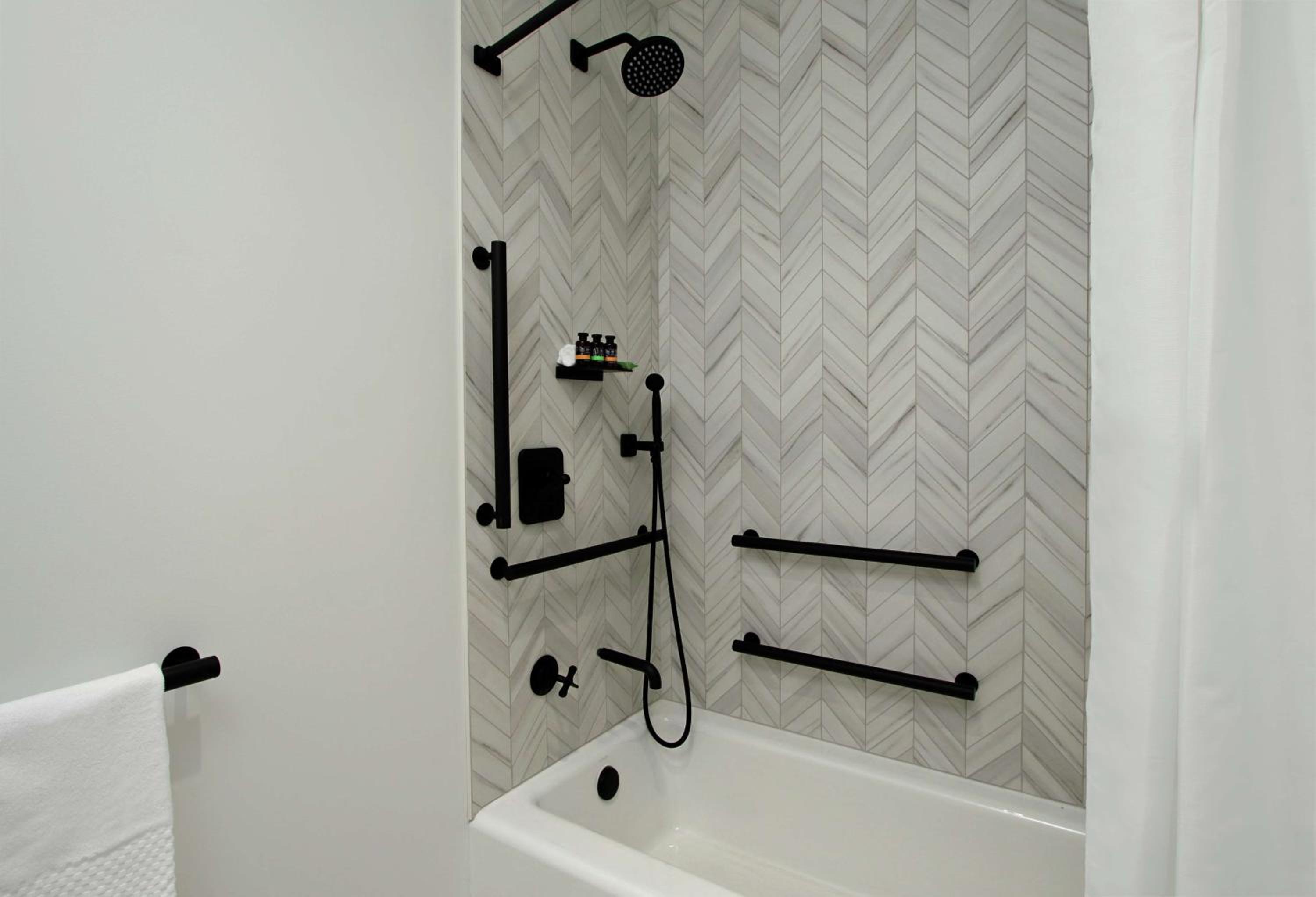King Room - Mobility Access - Photo 3