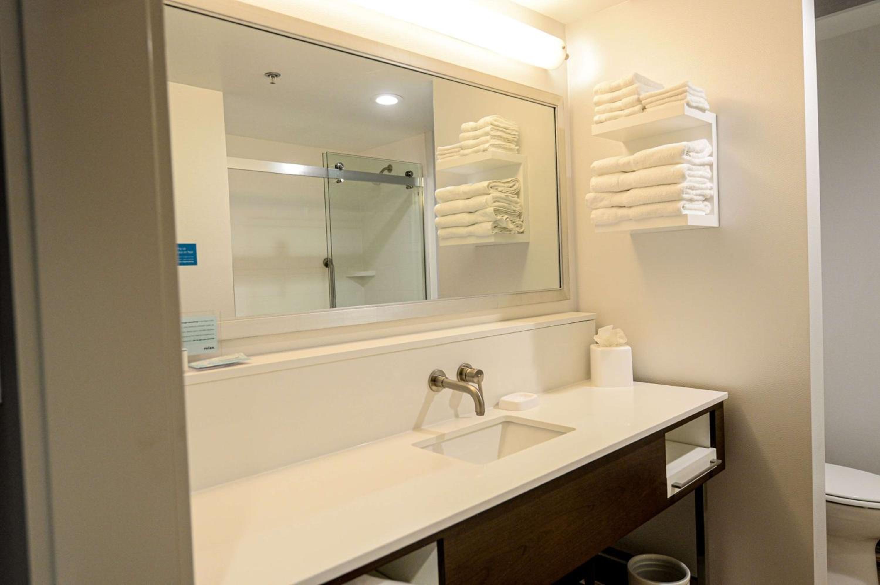 King Studio Suite - Non Smoking - Photo 5