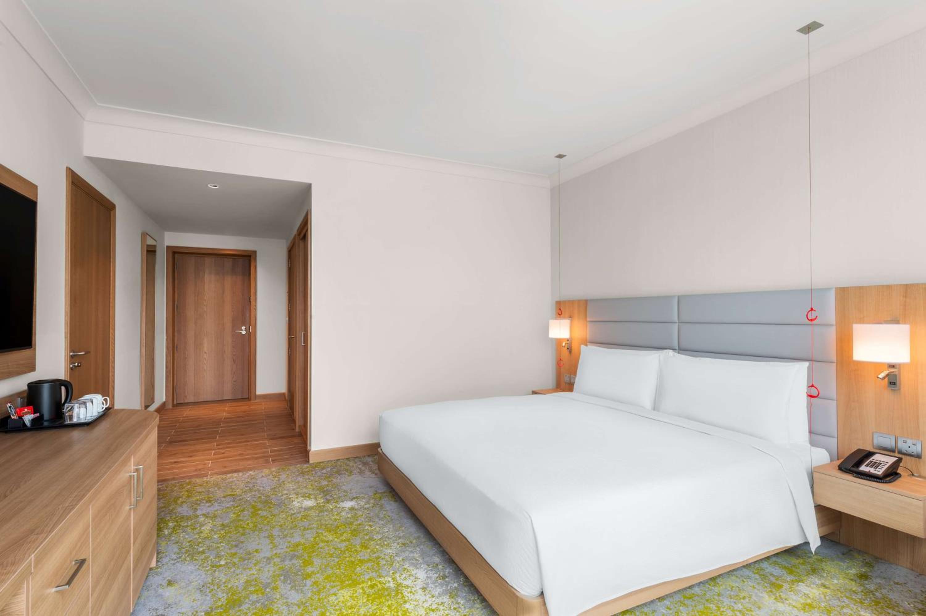King Room - Mobility Accessible  - Photo 6