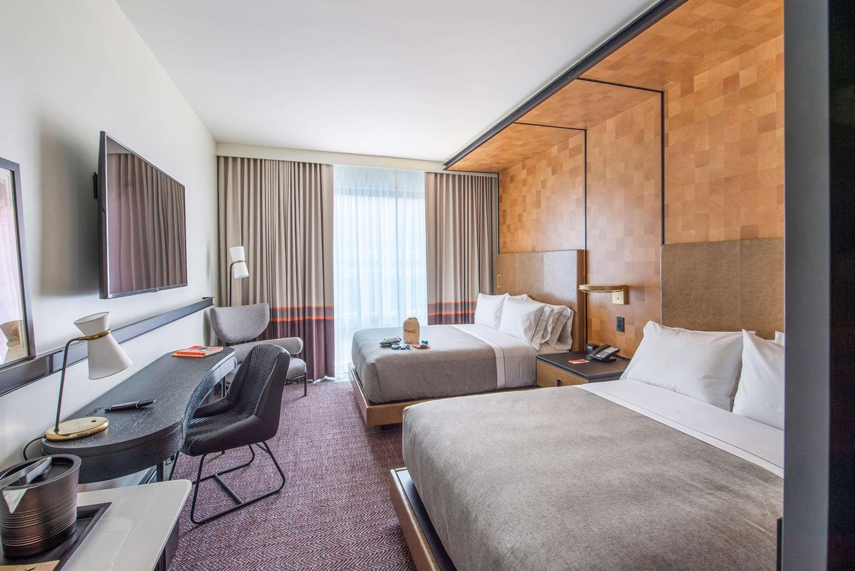 Queen Room with Two Queen Beds - Photo 1