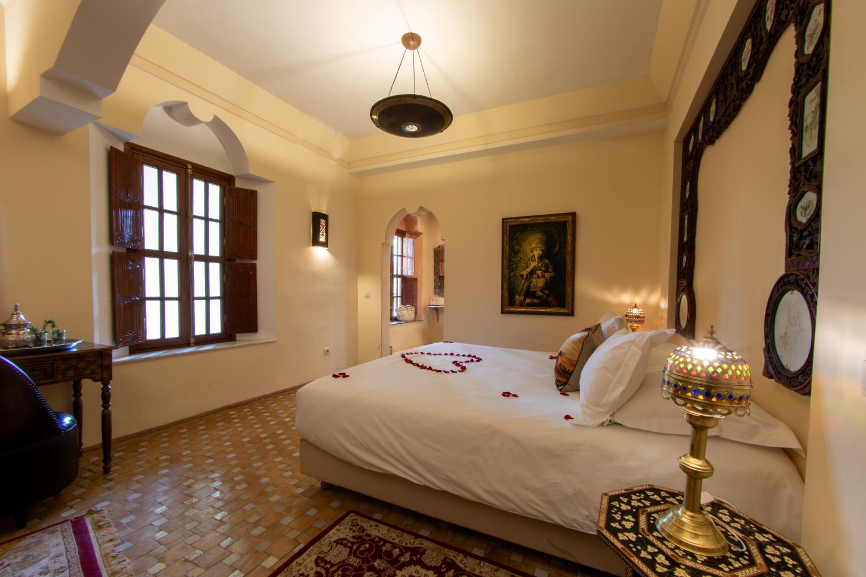 Deluxe Suite - Photo 16